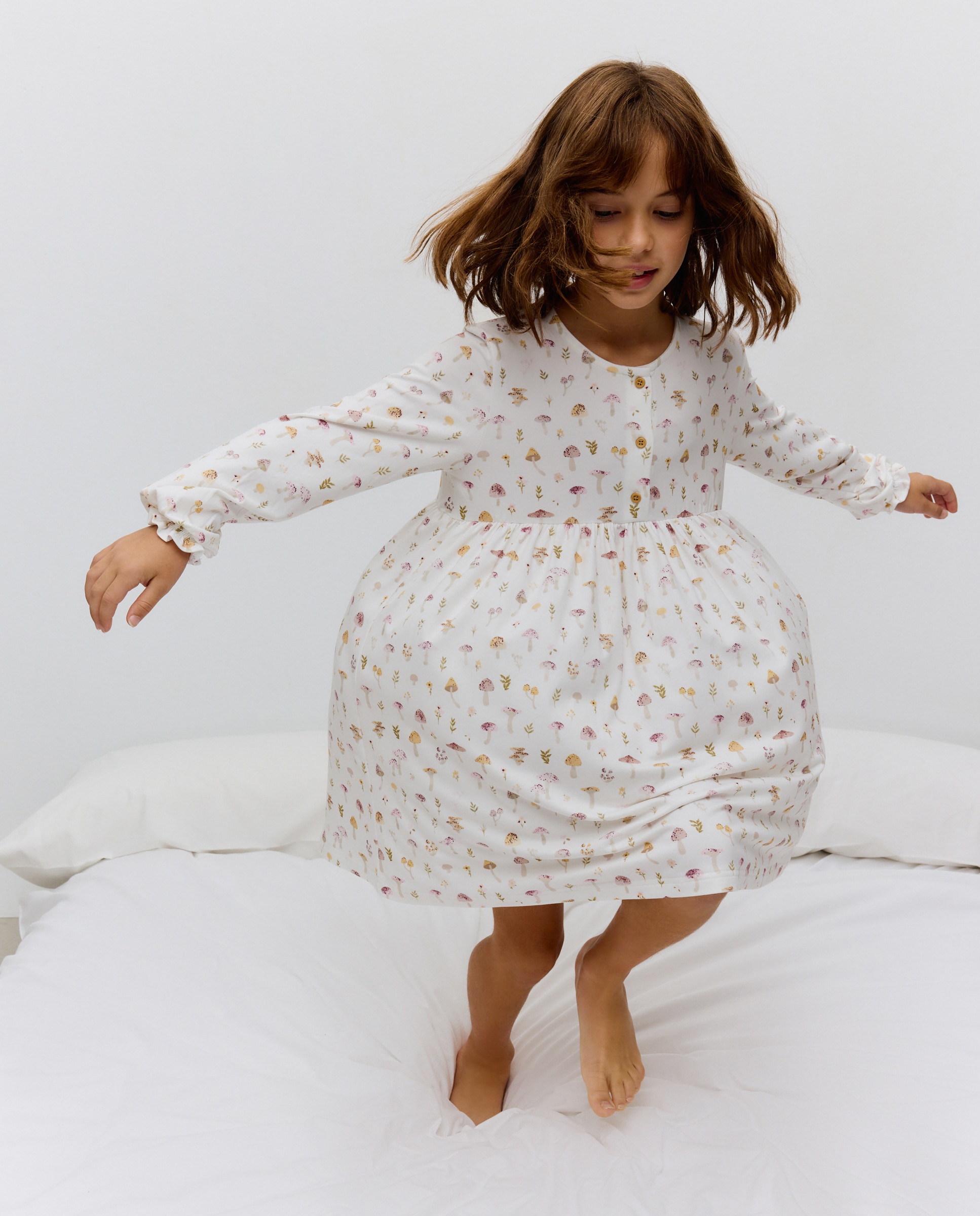 Imagem 0 de Camisa de Dormir de Manga Comprida com Estampado de Cogumelos