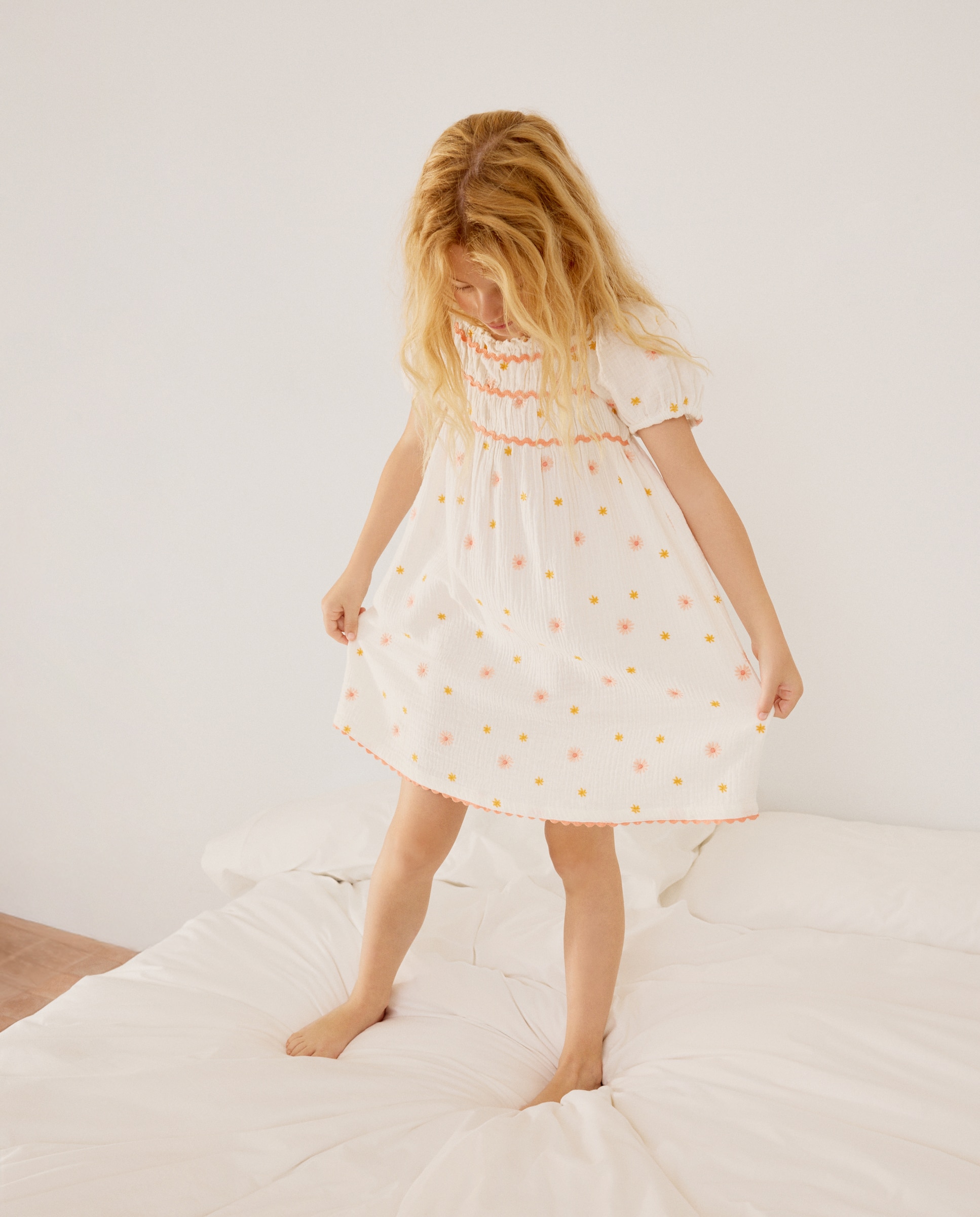 Camisa de Dormir com Bordado Floral Branco-4