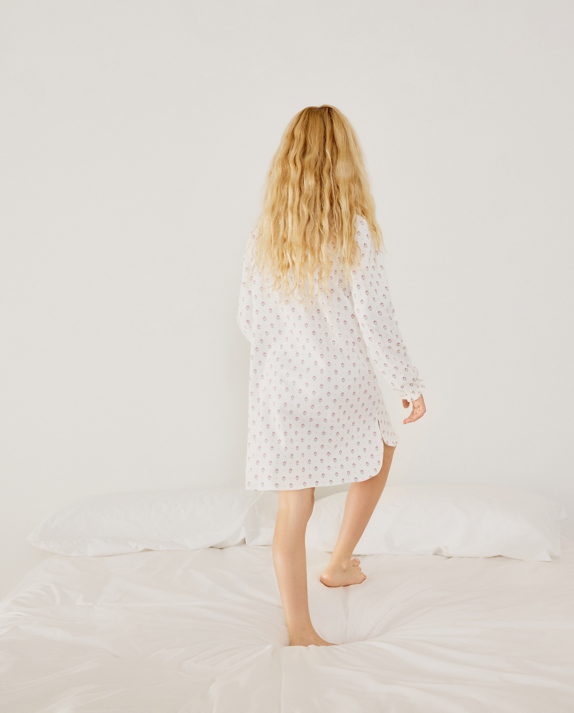 Camisa de Dormir de Manga Comprida com Flor Cotton Juice Branco-3