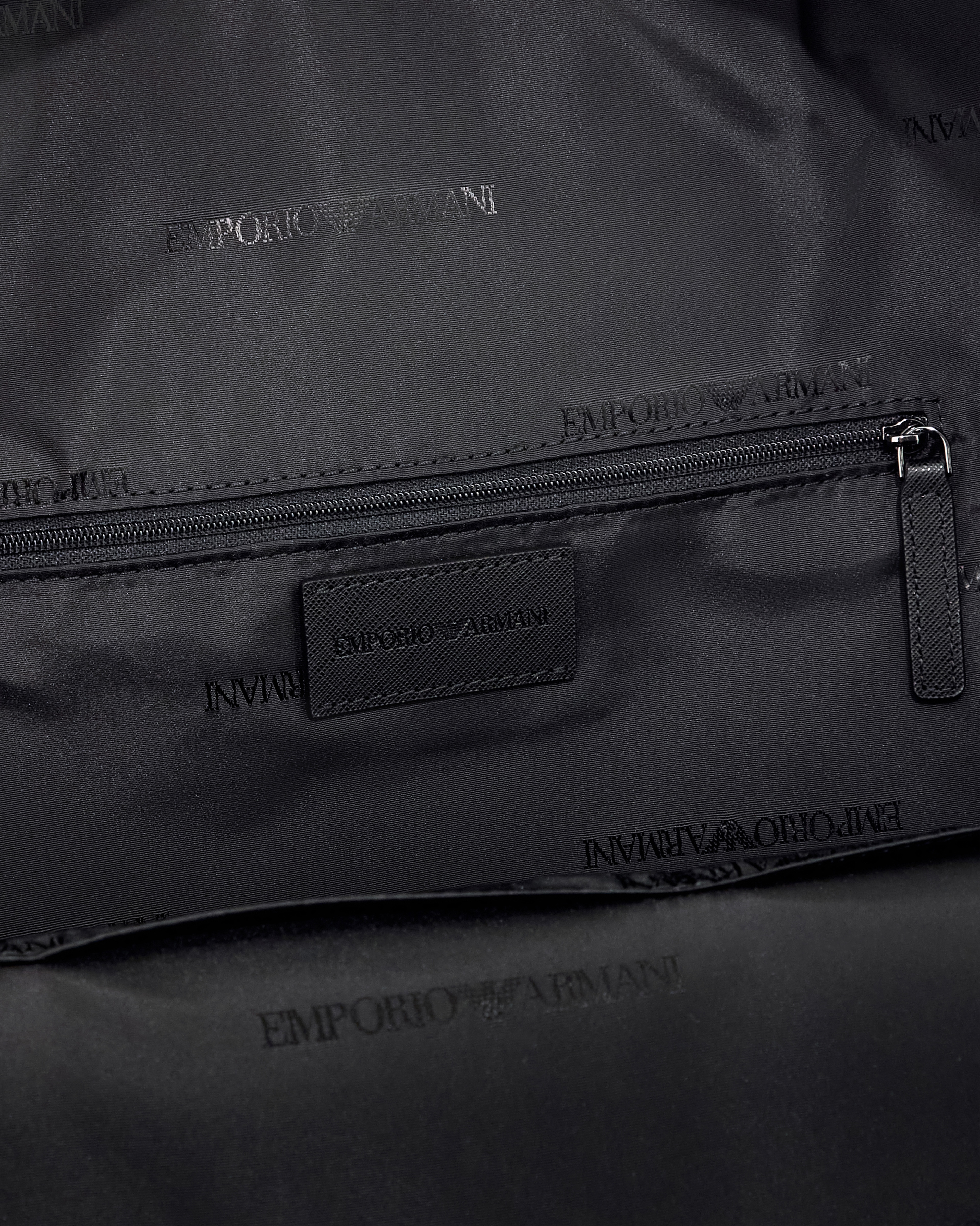Mochila de Nylon Reciclado Preto-5