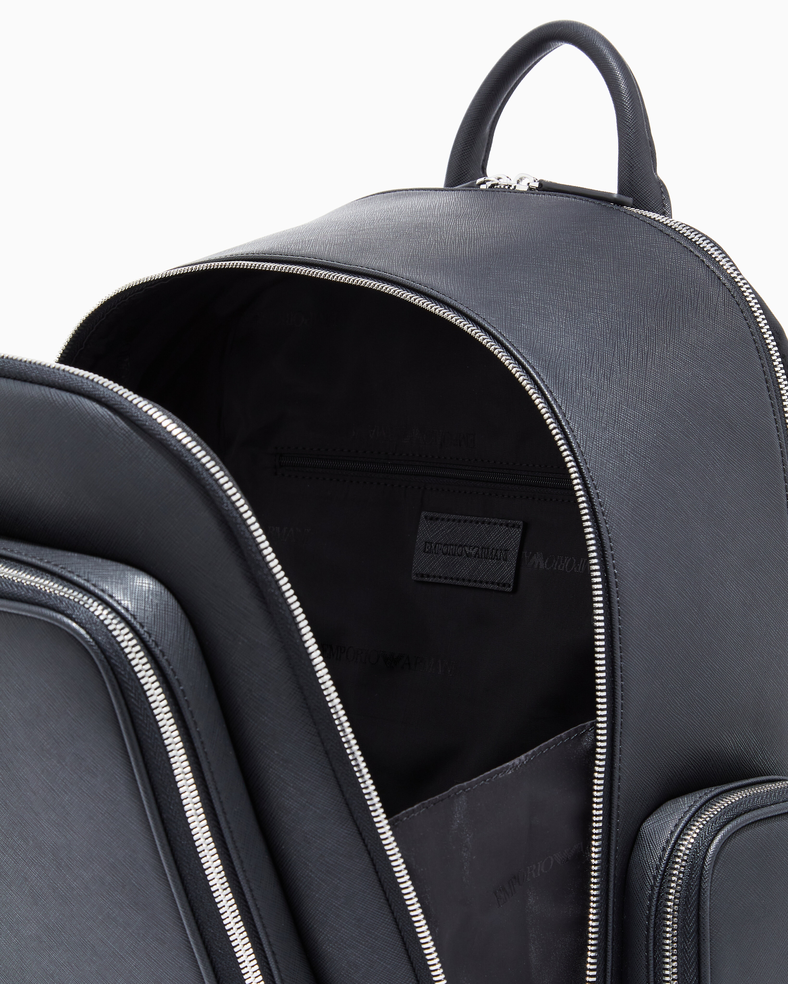 Mochila de Efeito Saffiano Multifunções Preto-4