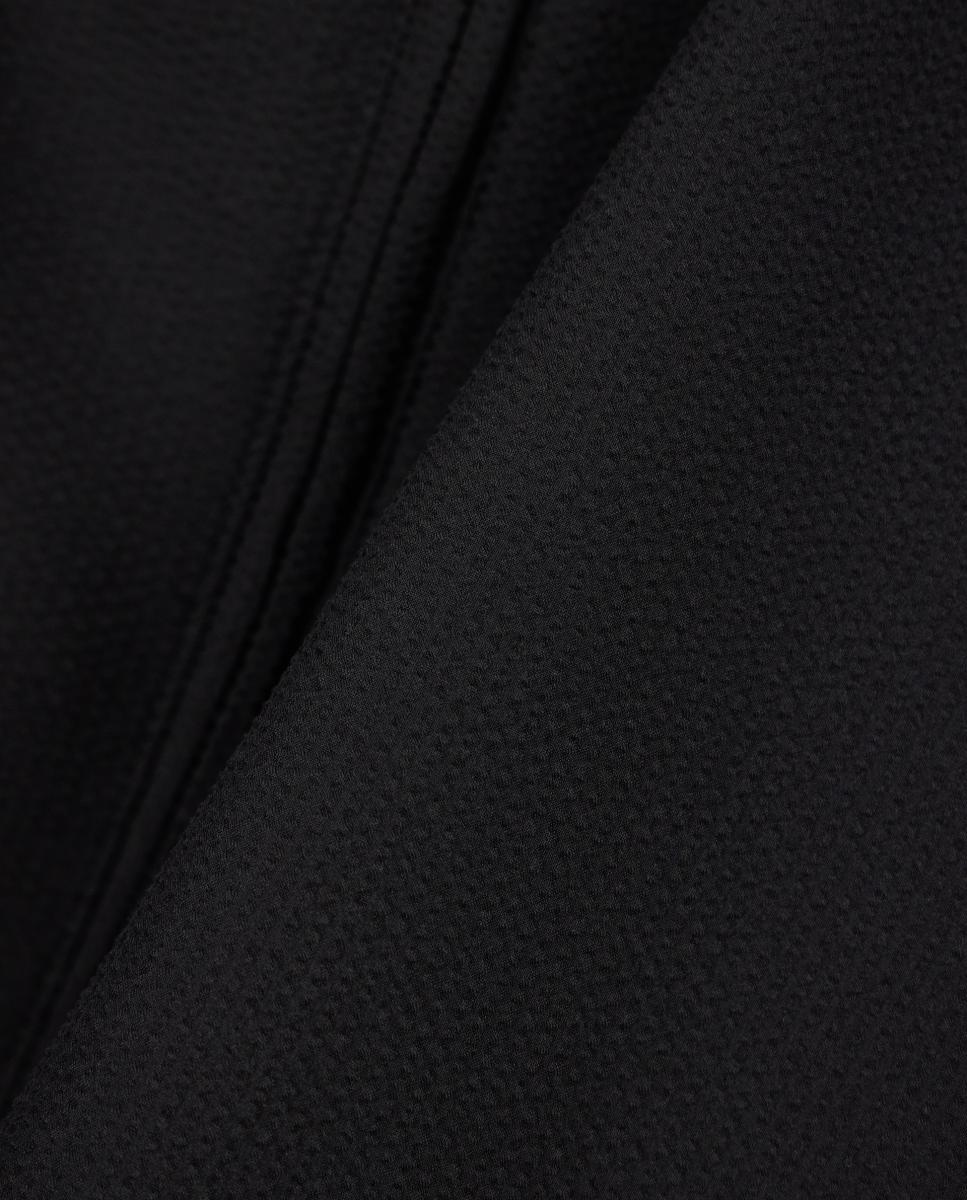 Blusão em Seersucker com Capuz Preto-3