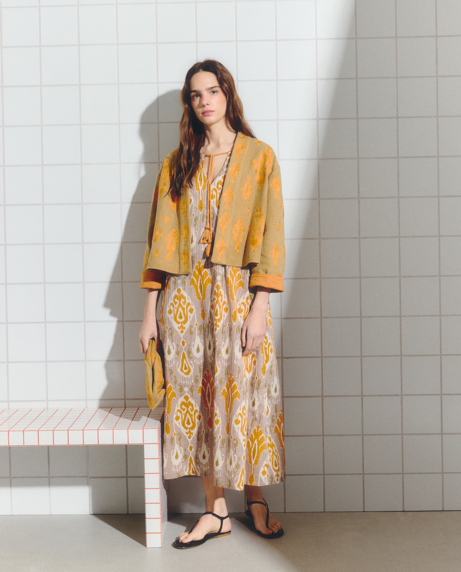 Kaftan com Estampado de Lantejoulas 390 Ouro-3