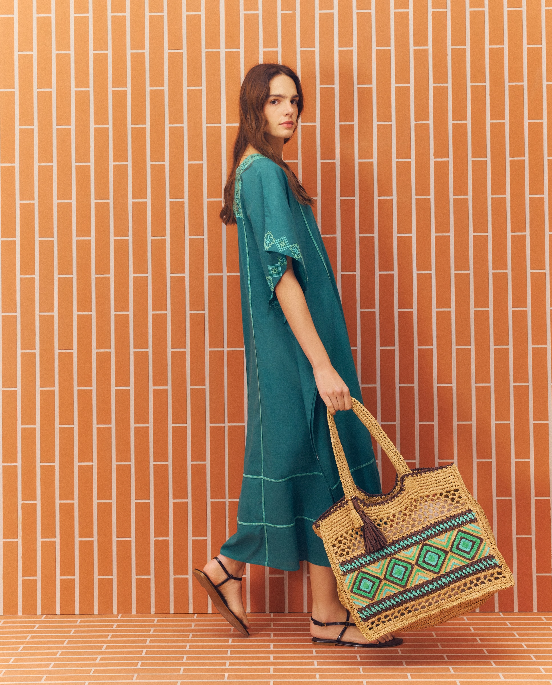 Kaftan Comprido de Ponto de Cruz Verde-2