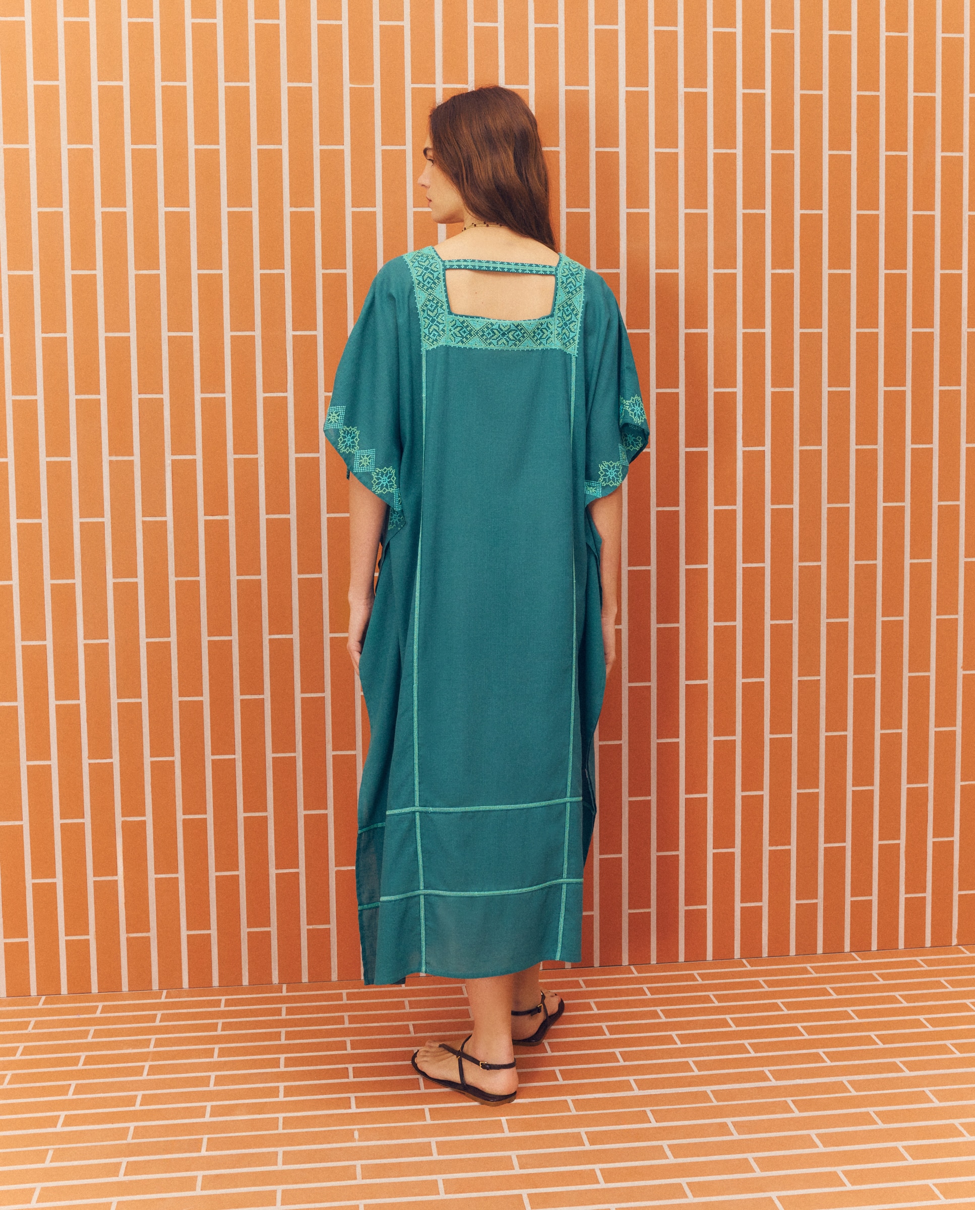 Kaftan Comprido de Ponto de Cruz Verde-3