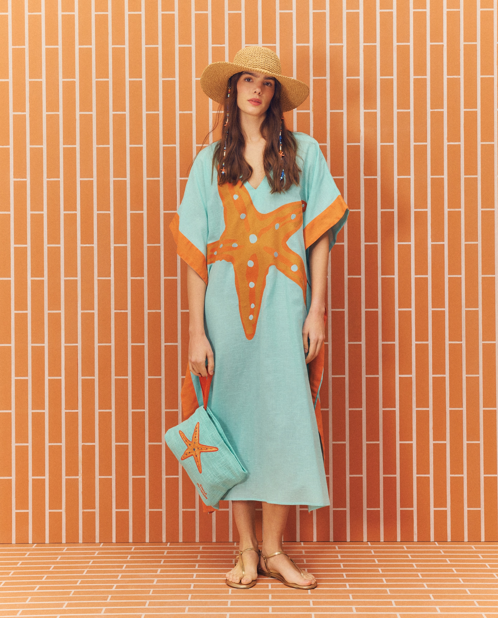 Imagem 0 de Kaftan Liso com Detalhes de Estrelas