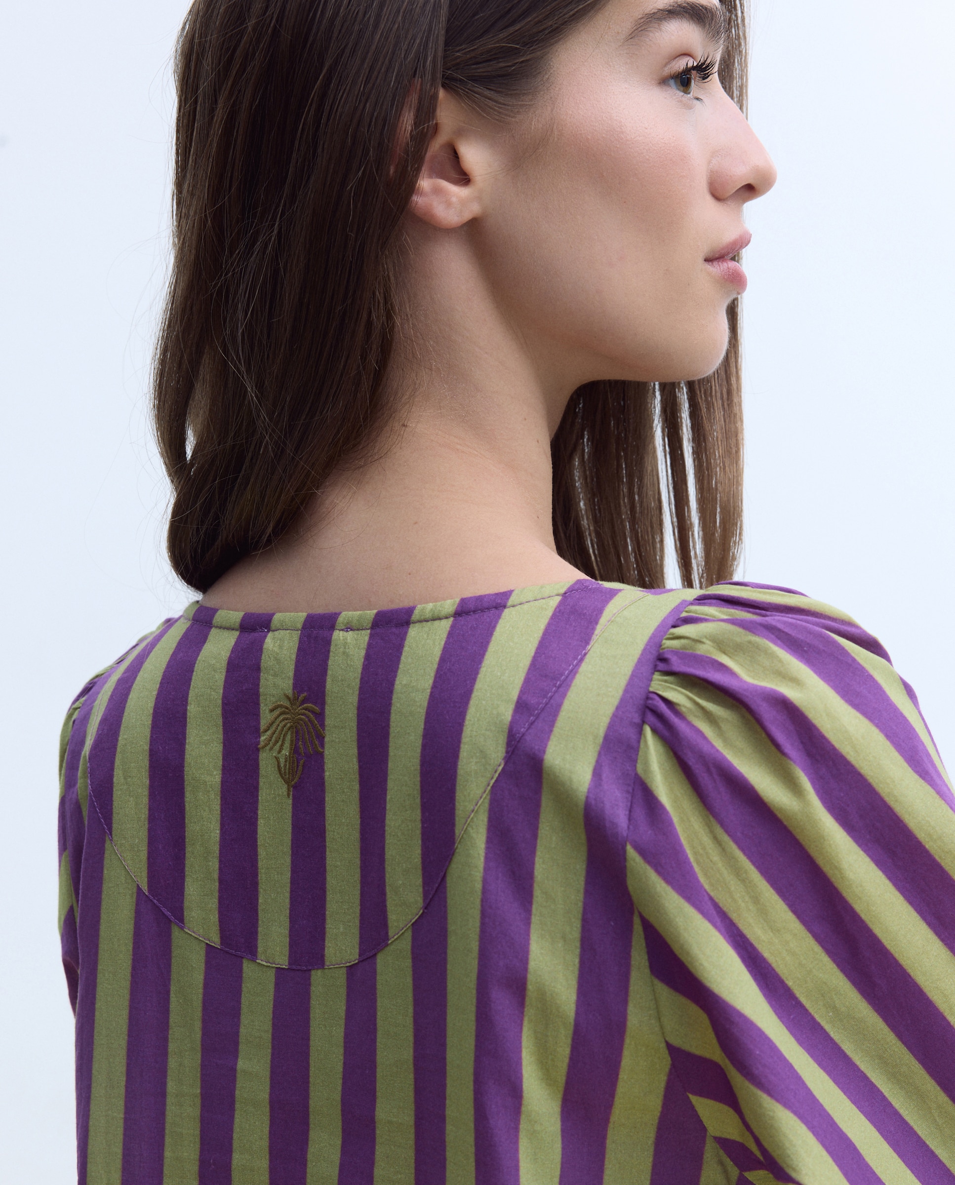 Vestido com Estampado às Riscas Roxo-4
