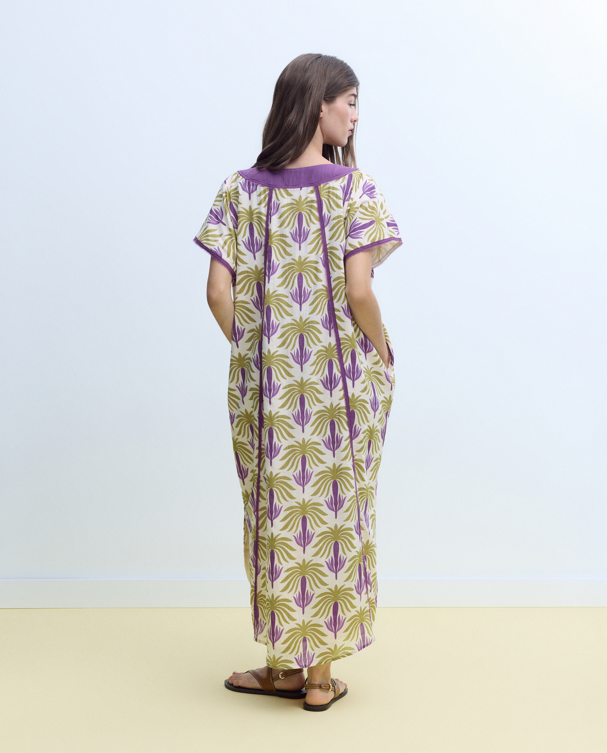 Kaftan de Algodão com Estampado Tropical Roxo-3