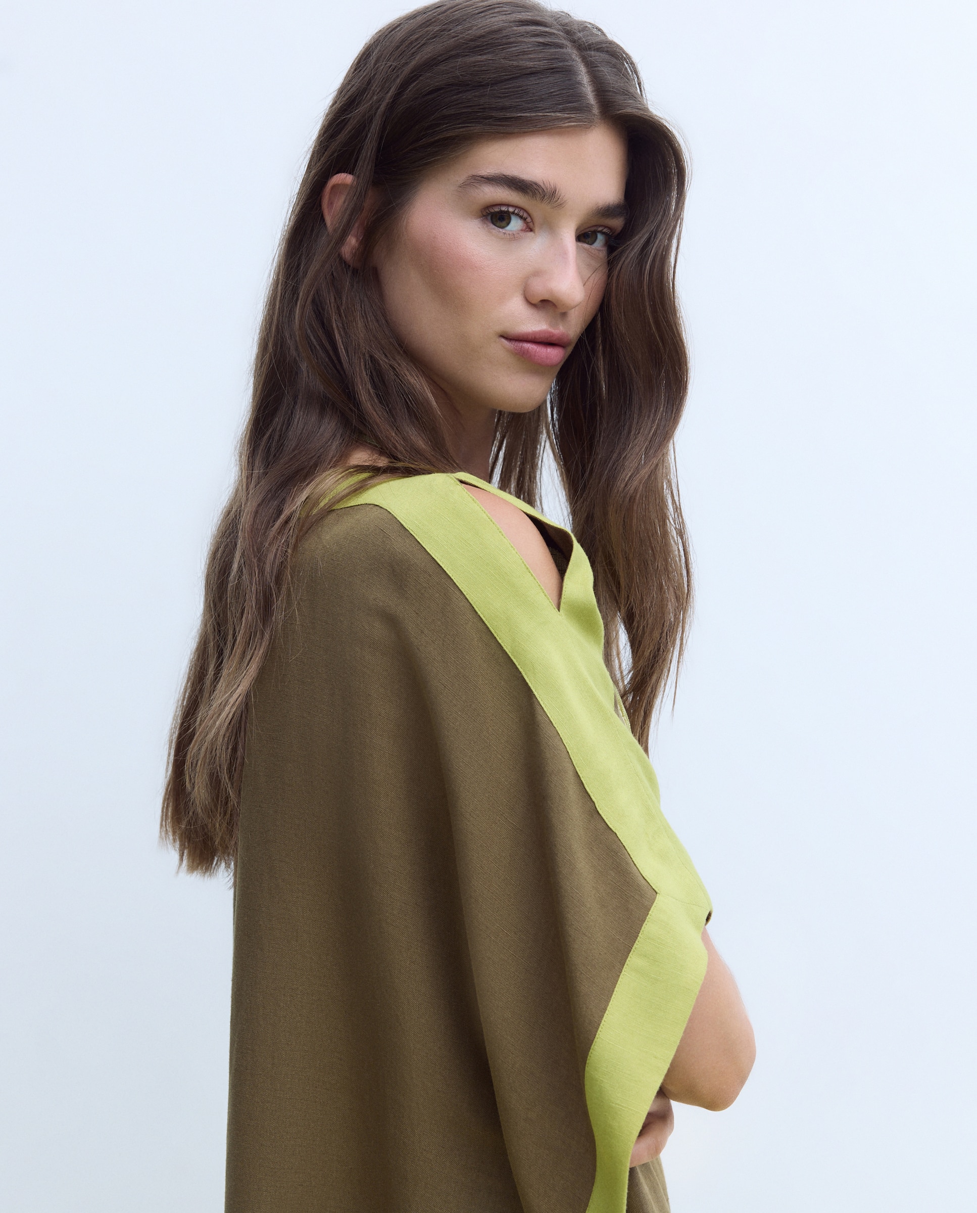 Kaftan de Linho com Detalhe de Fita Castanho-2