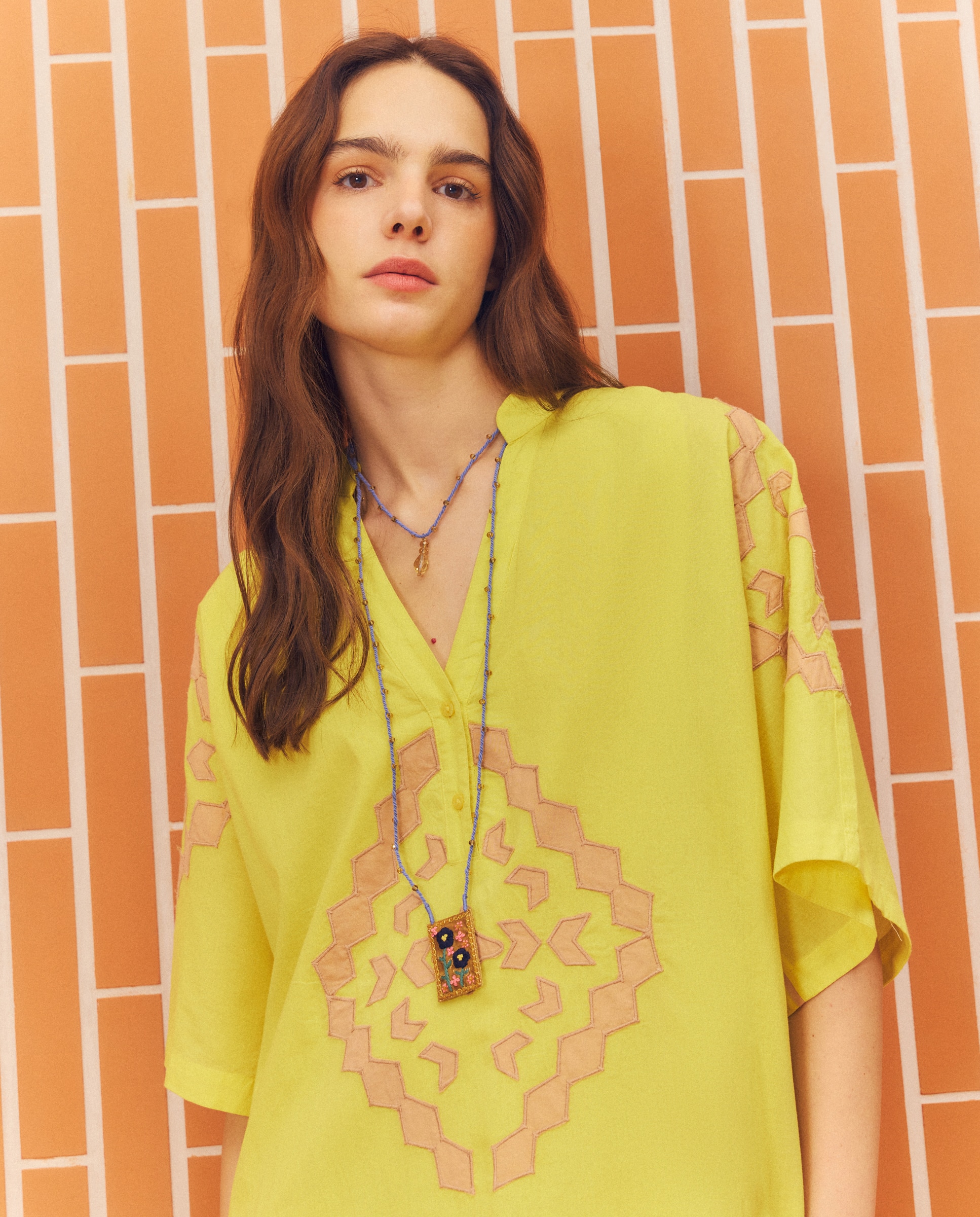 Imagem 0 de Vestido com Bordado Geométrico