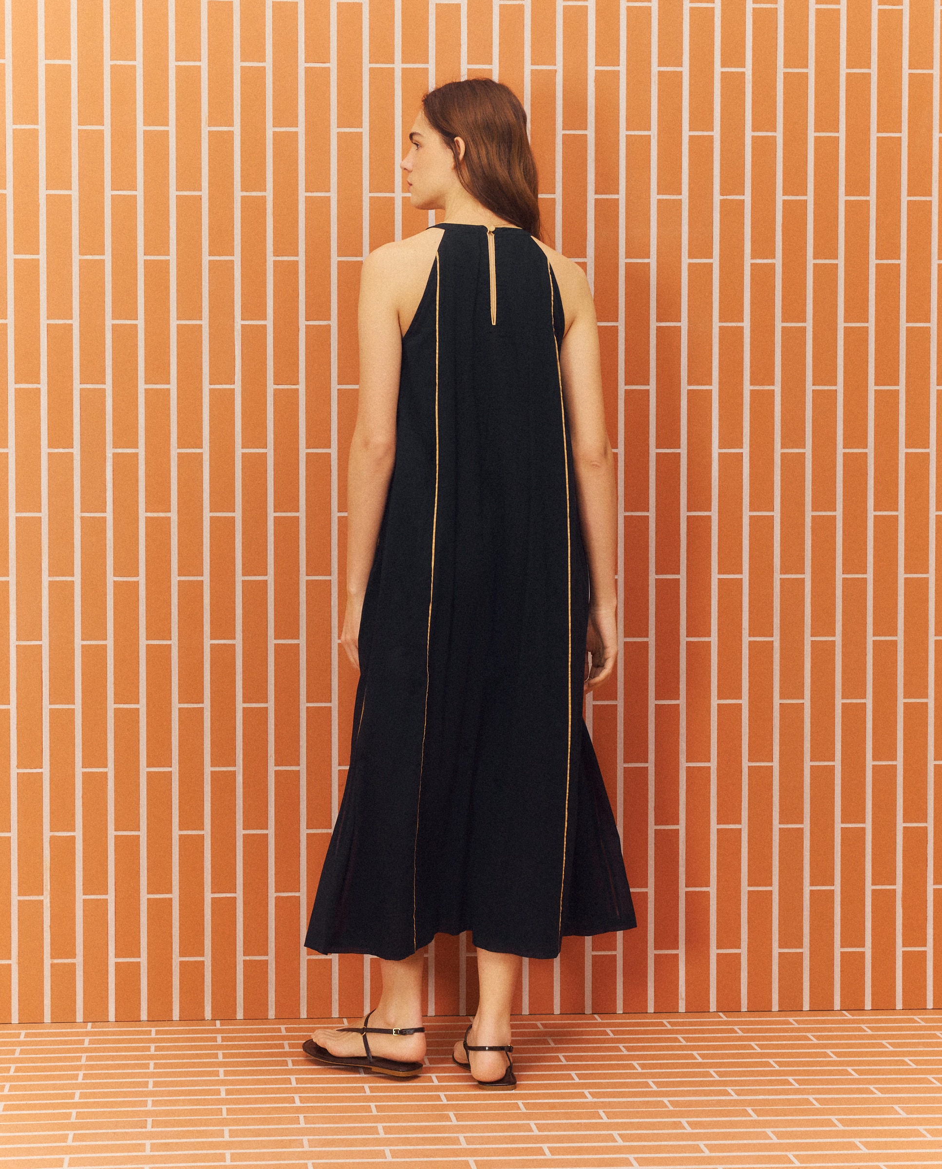 Vestido Halter com Detalhe de Beadings Preto-3