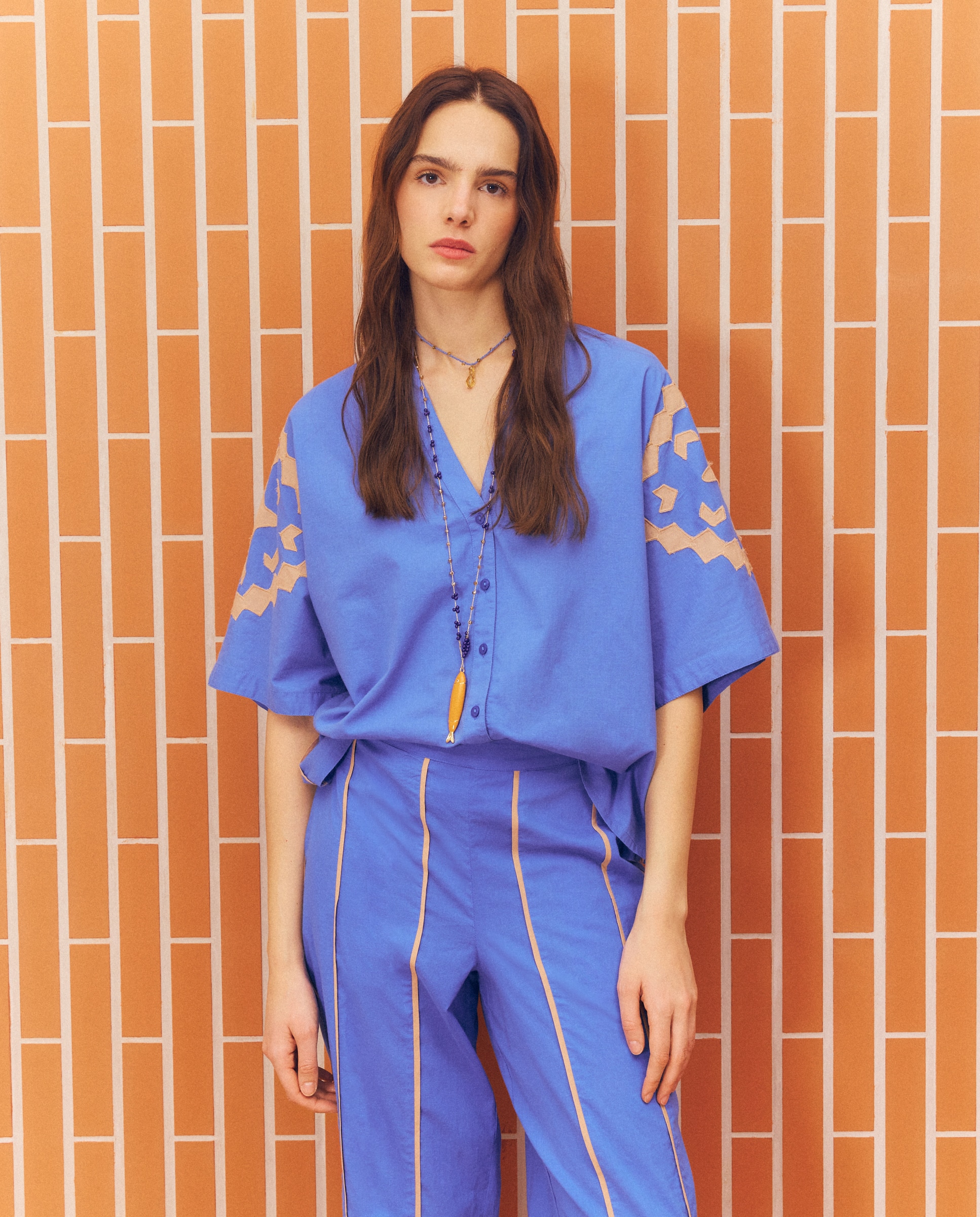 Imagem 0 de Camisa com Bordado Geométrico