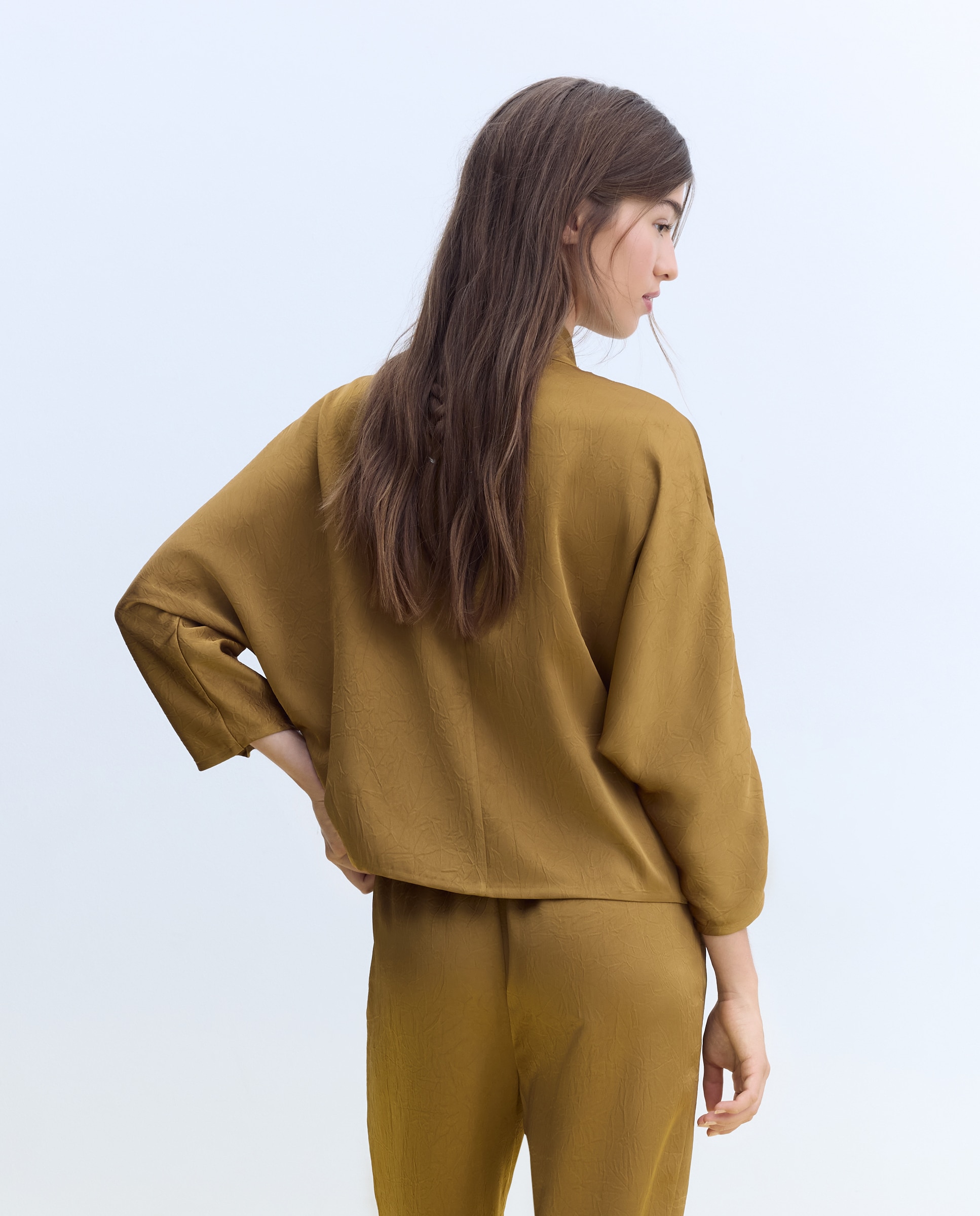 Camisa de mujer con detalle de pliegues - Stella Rittwagen - 391 Oro viejo 391 Oro viejo-3