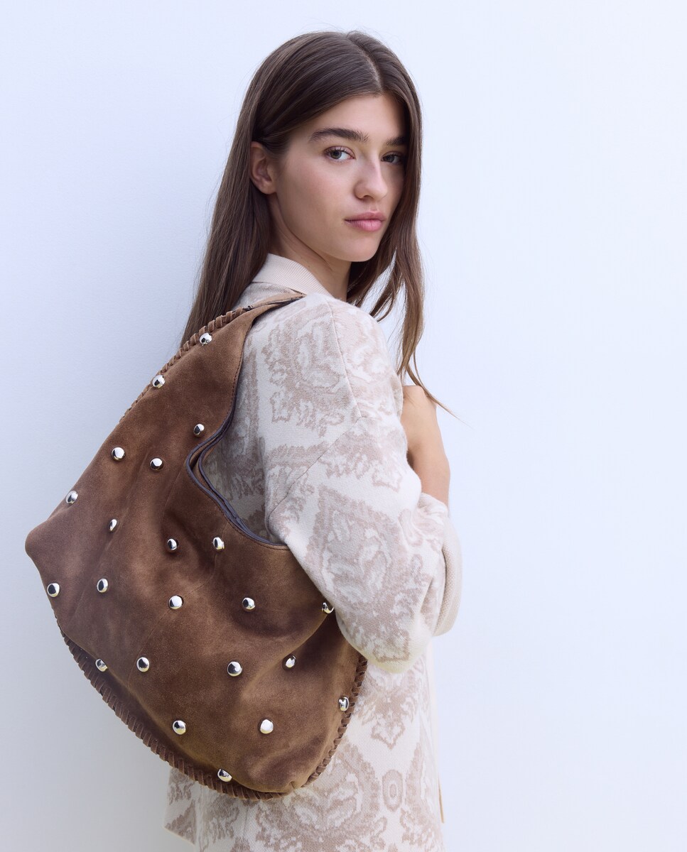 Imagen 1 de Bolso de serraje y tachas Marrón