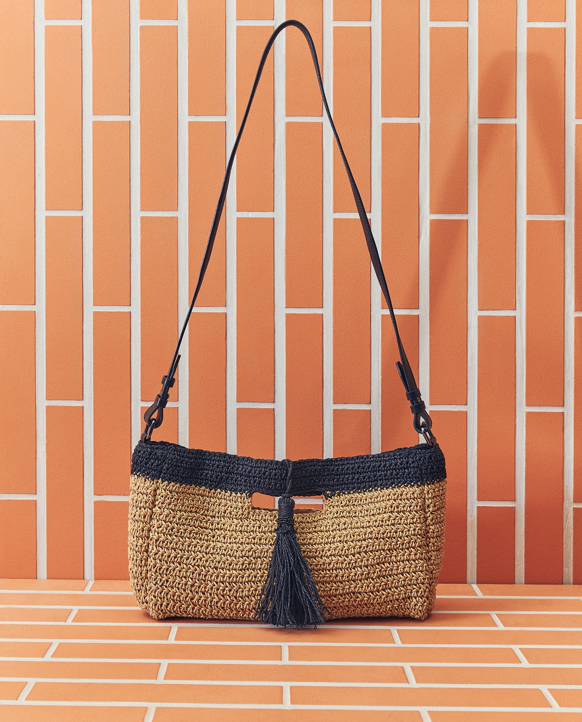 Imagem 0 de Mala Pouch com Detalhe em Contraste