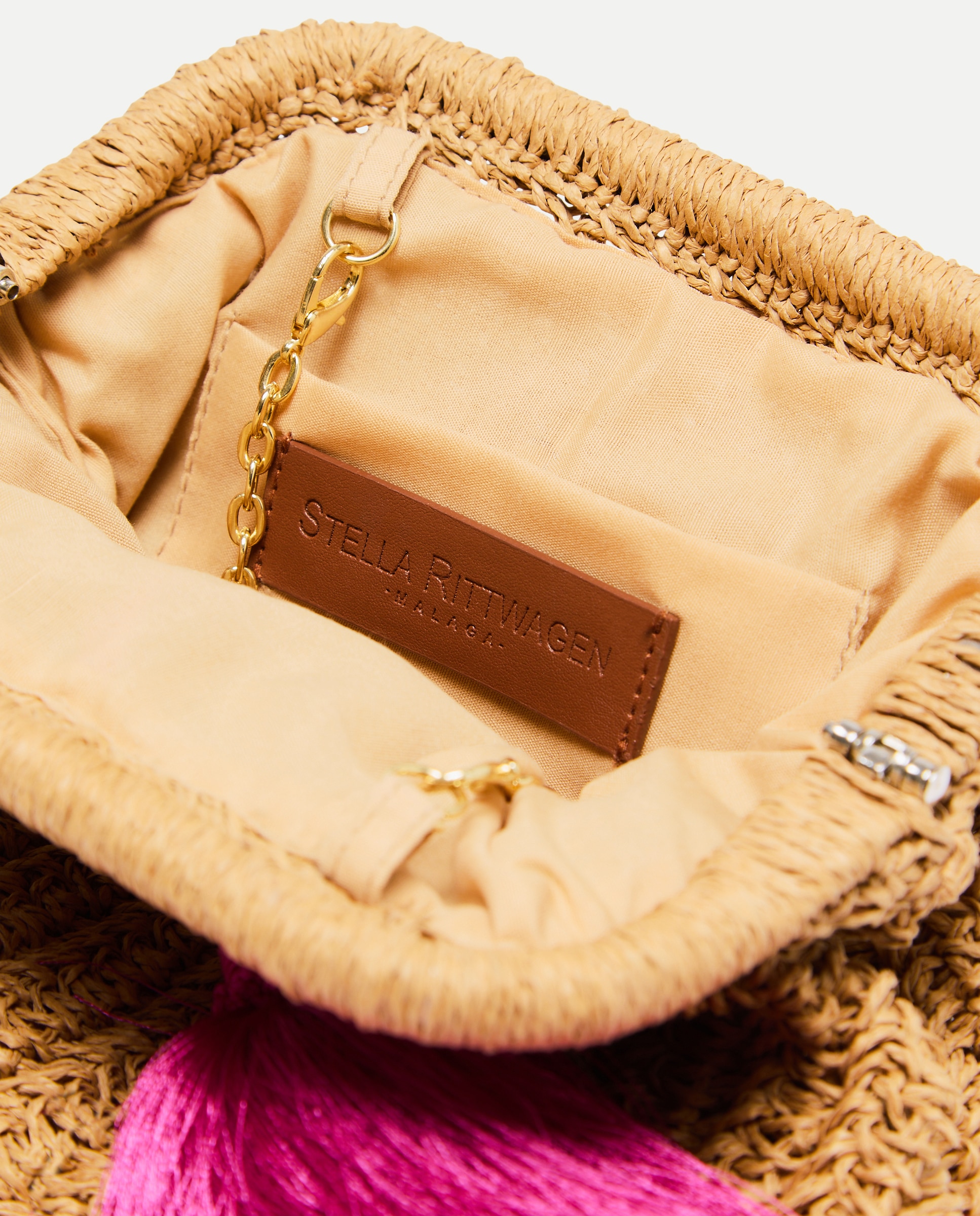 Mala Tipo Pouch com Pompom 240 Fúcsia-4