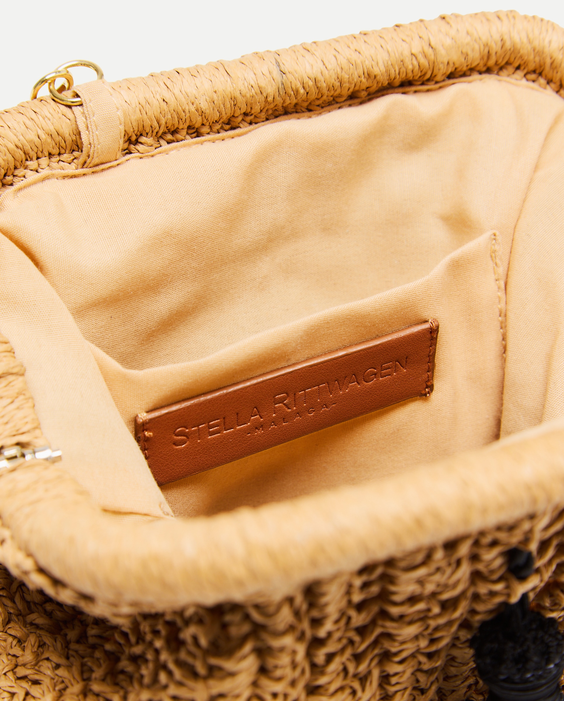 Mala Tipo Pouch com Pompom Preto-4