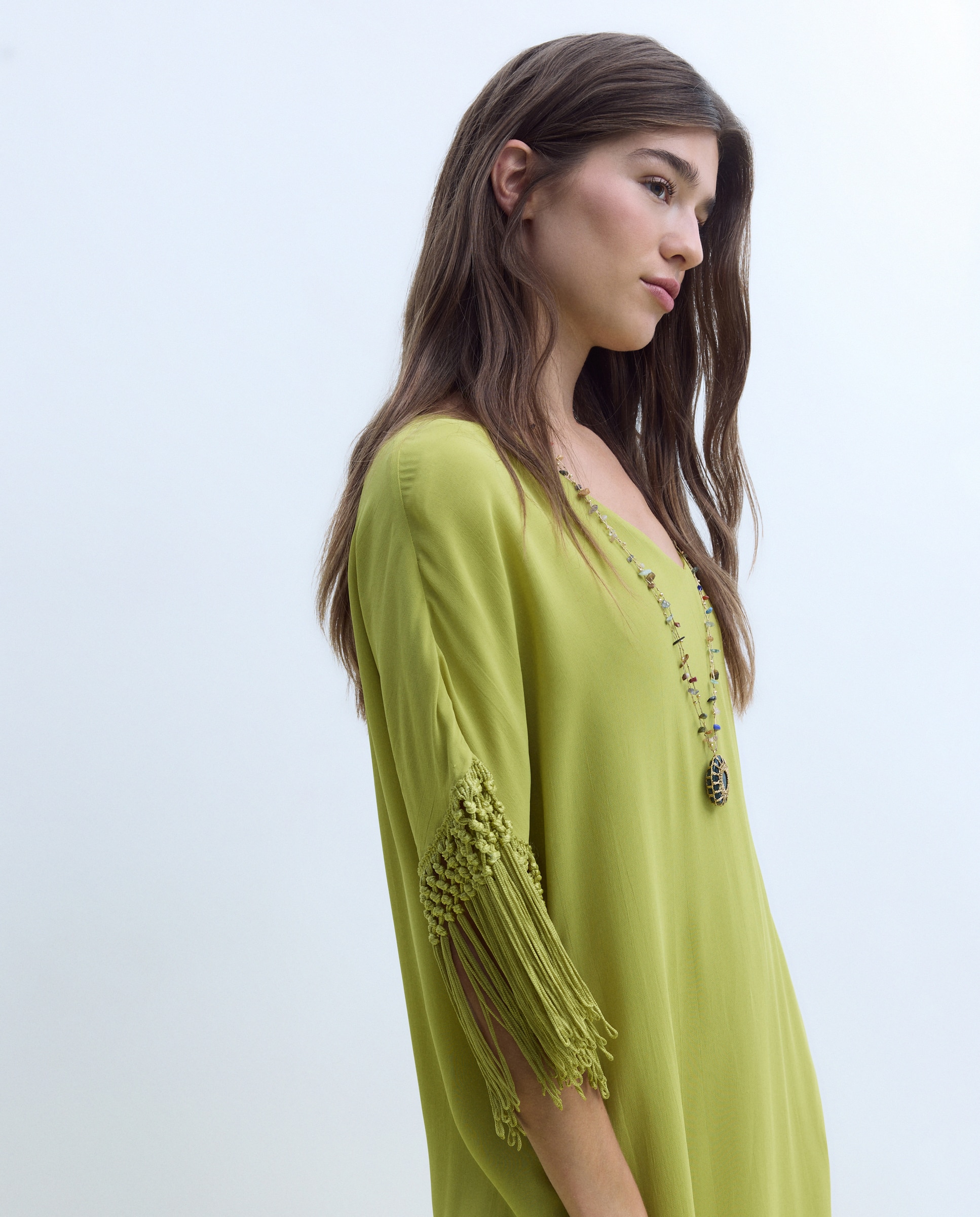 Imagem 0 de Vestido com Detalhe de Franjas
