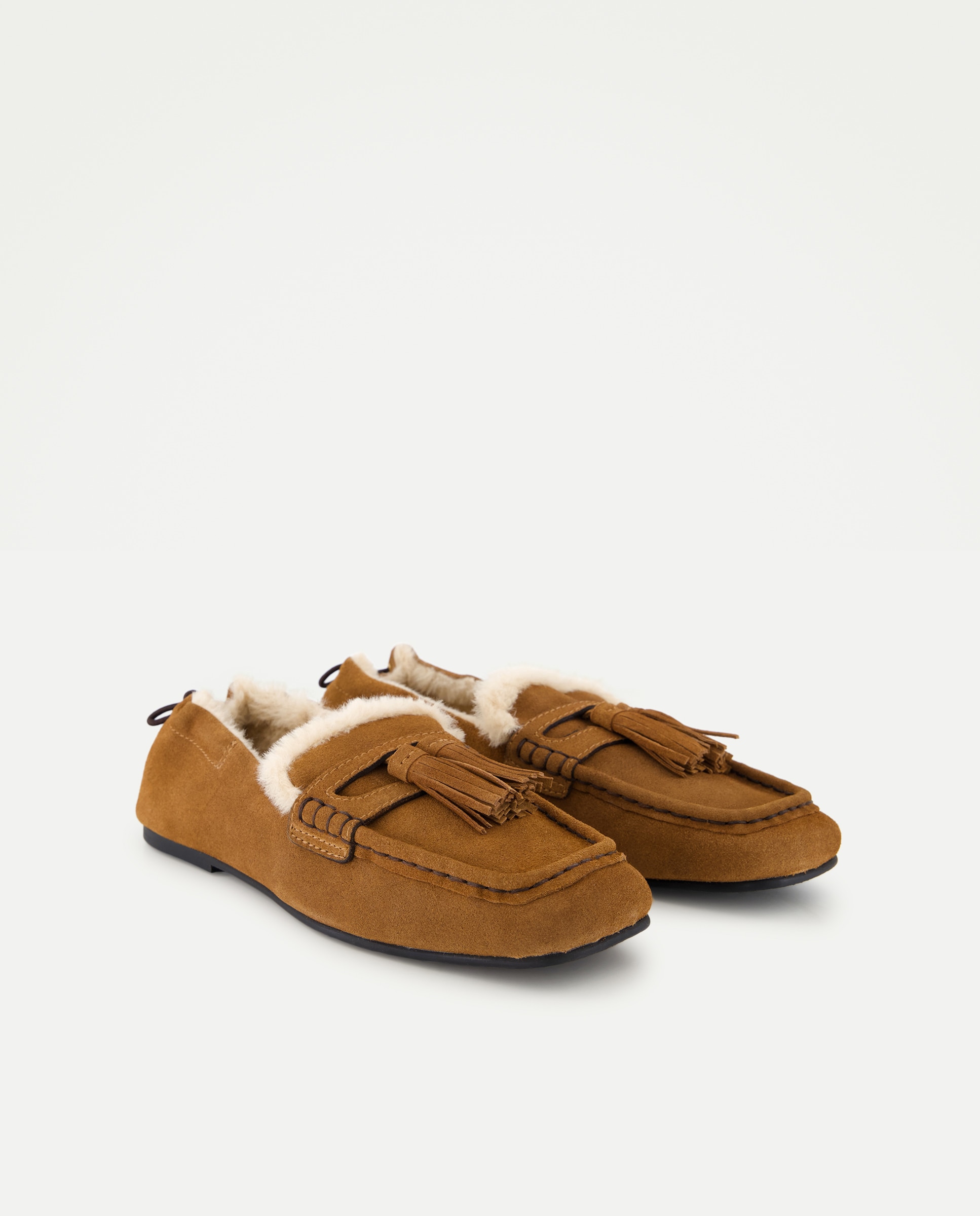 Mocassins em Pele Bege-2