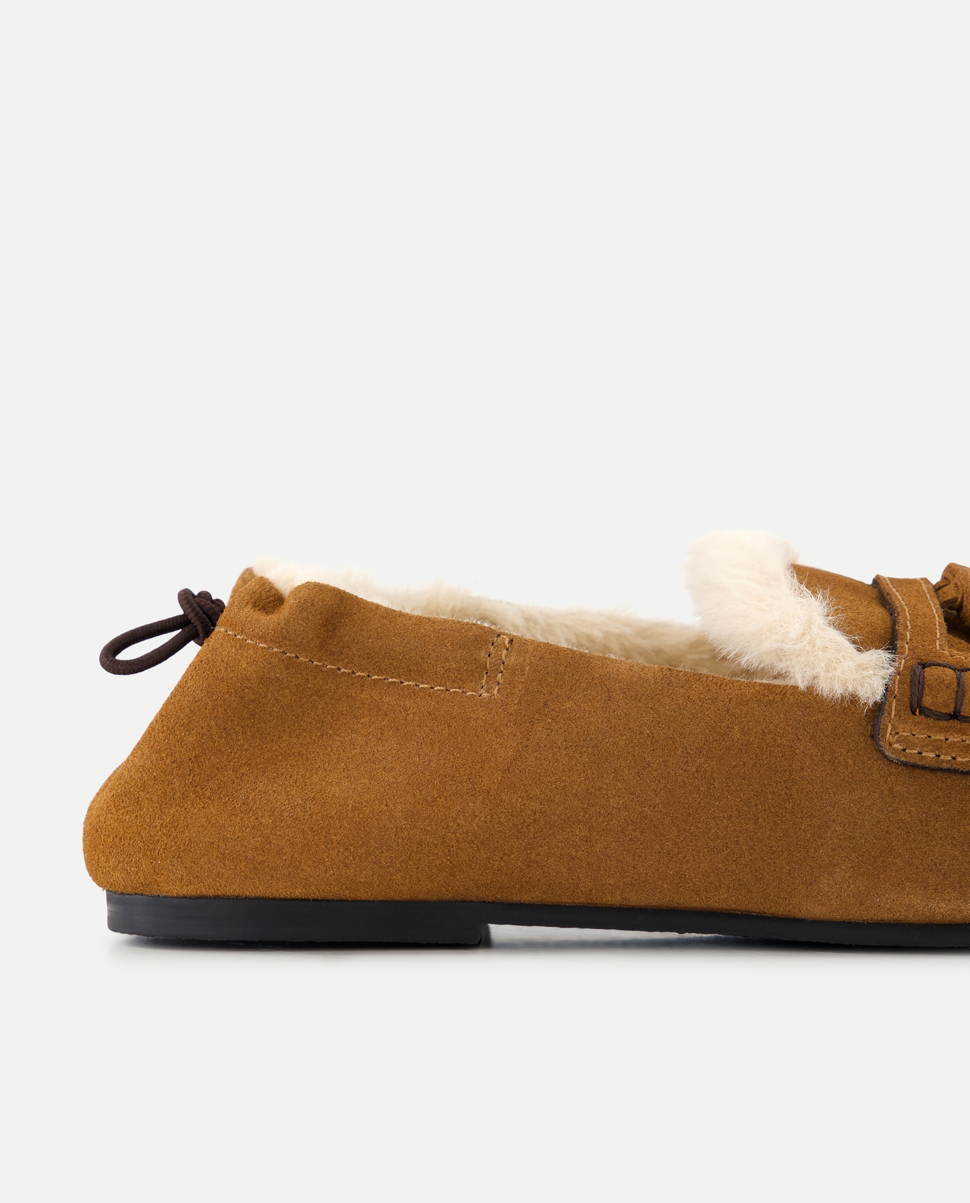Mocassins em Pele Bege-5