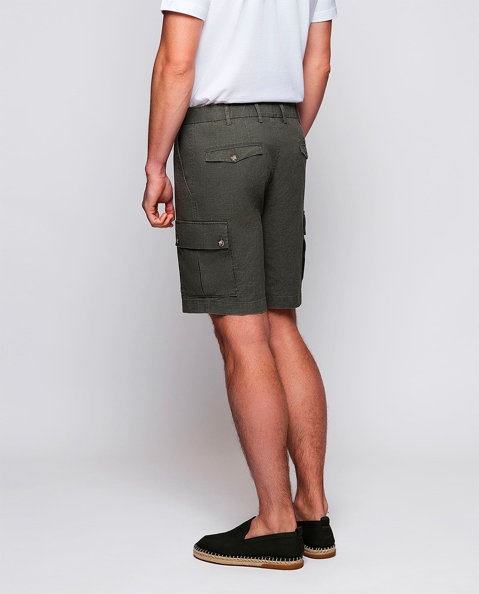 Bermudas Cargo Regular Fit com Efeito de Linho Verde-3