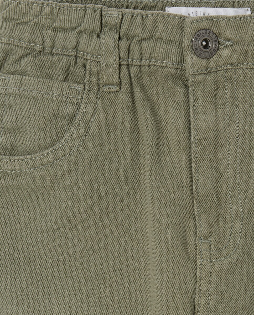 Pantalón de niño sarga relaxed fit Verdes-3