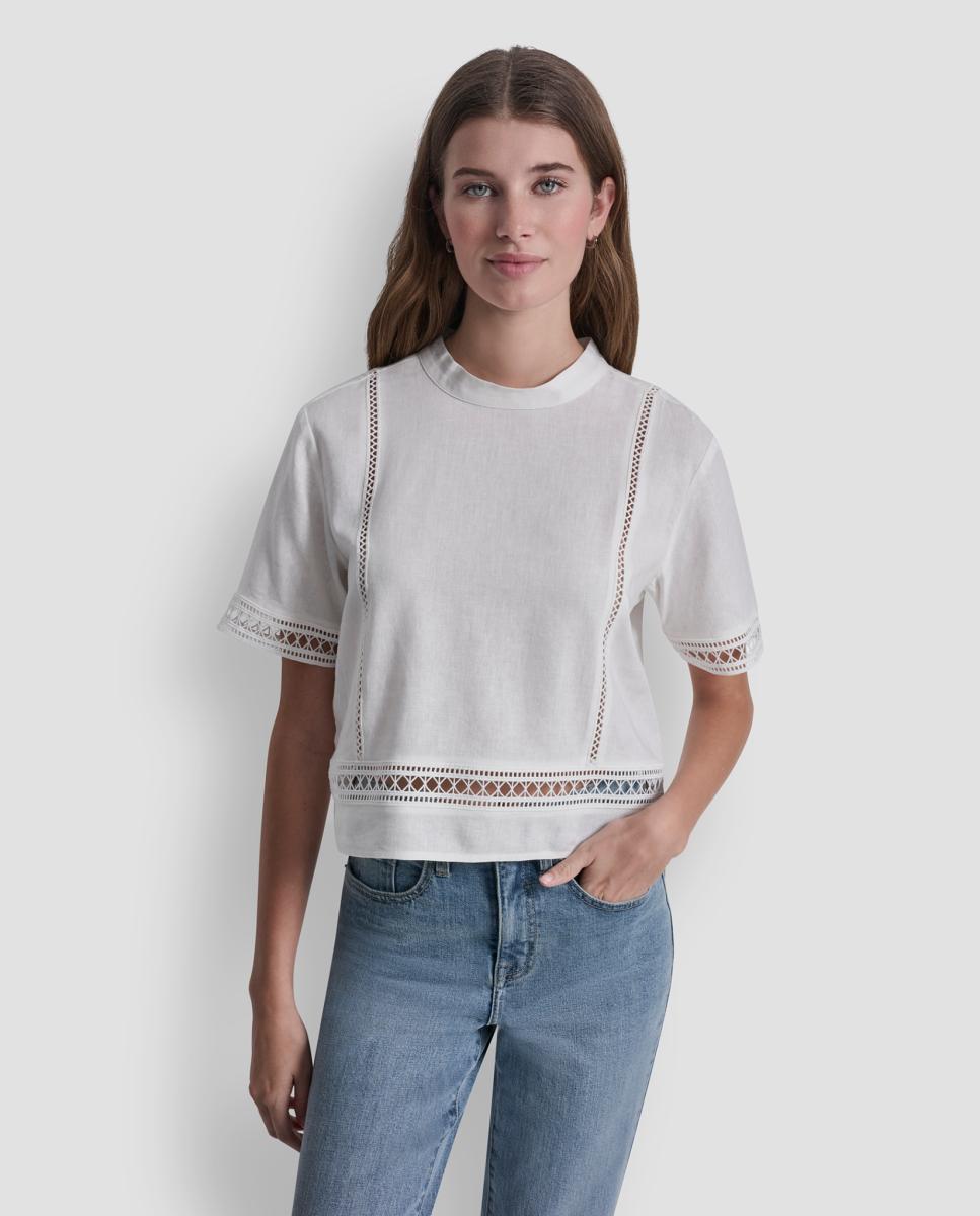 Imagem 0 de Blusa de manga curta com detalhe de aberturas