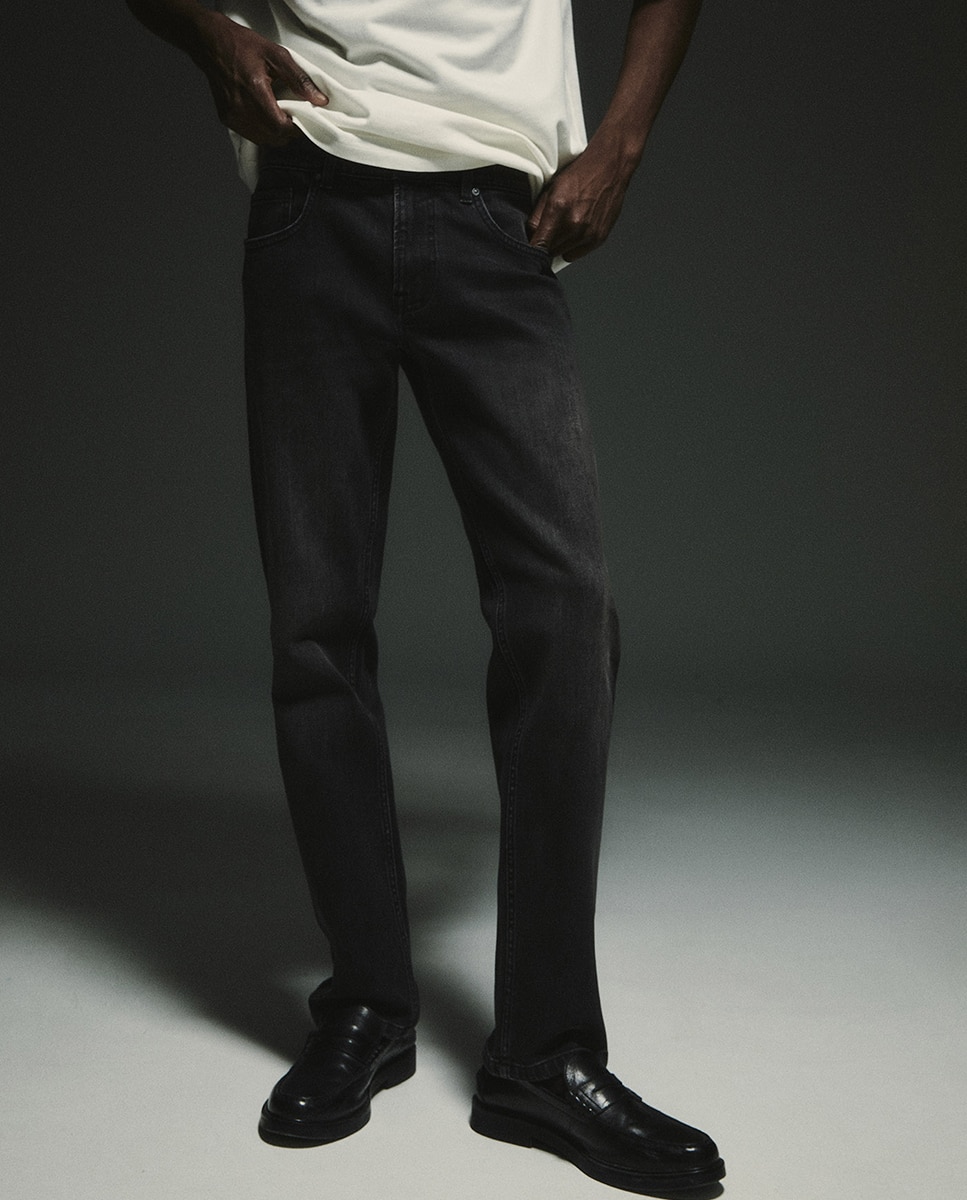 Jeans Regular Preto Intenso-3