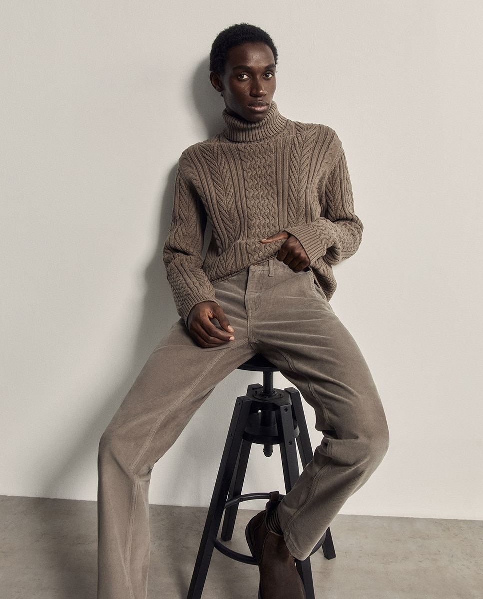 Imagen 4 de Chino pana regular - Sfera - 820 Gris medio 820 Gris medio