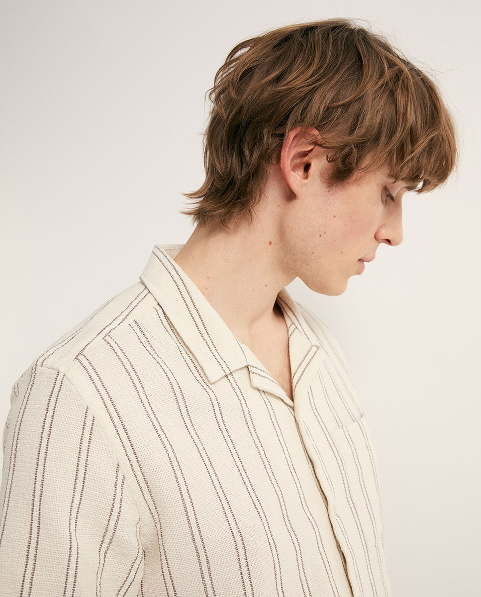 Camisa Rústica às Riscas Camel-3