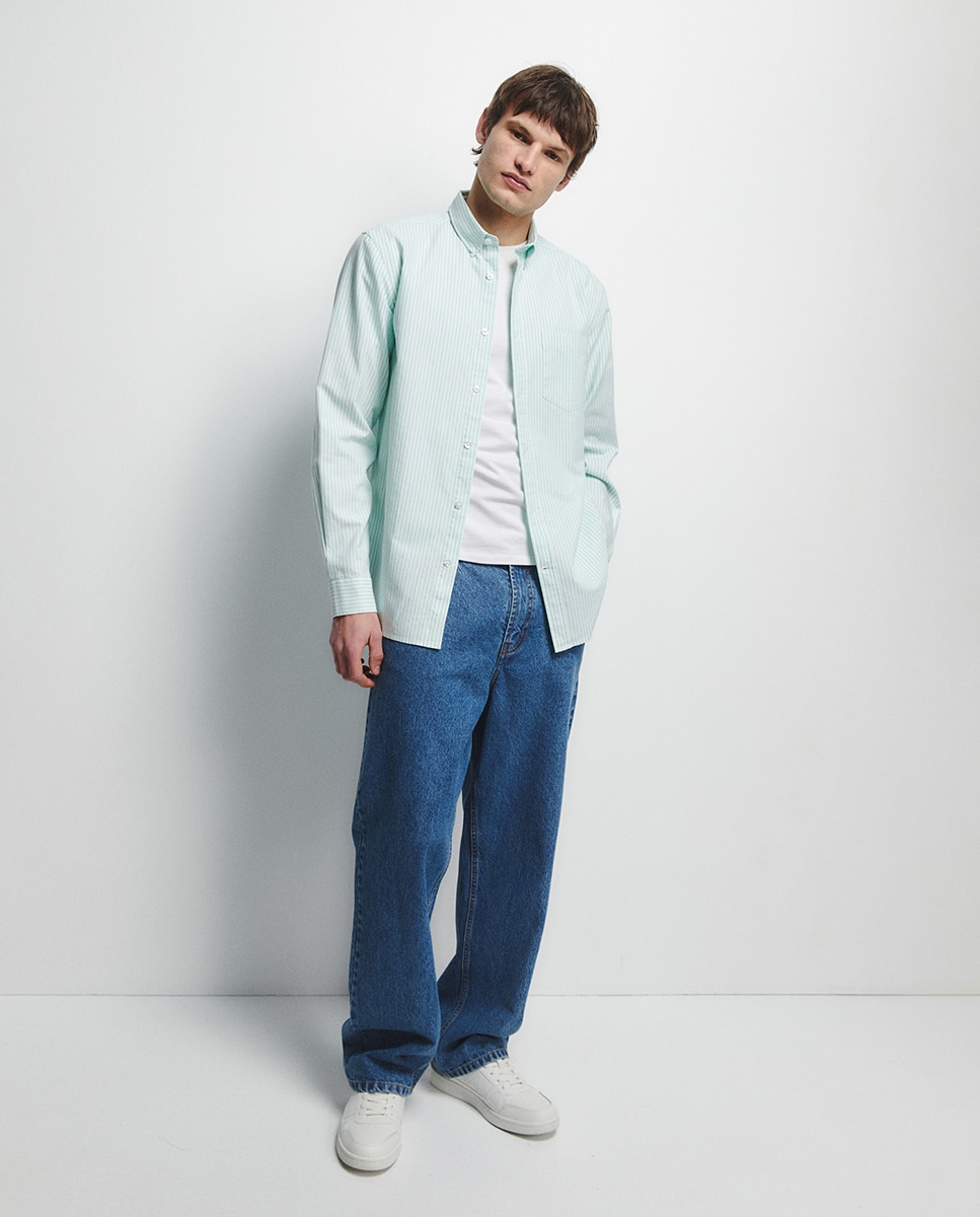Camisa Oxford às Riscas Verde-3