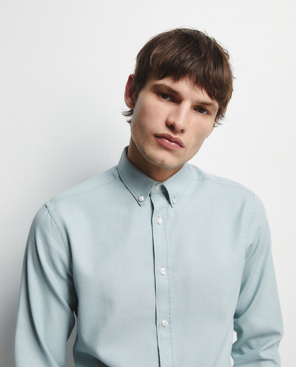 Camisa com Estrutura Slim Verde-3