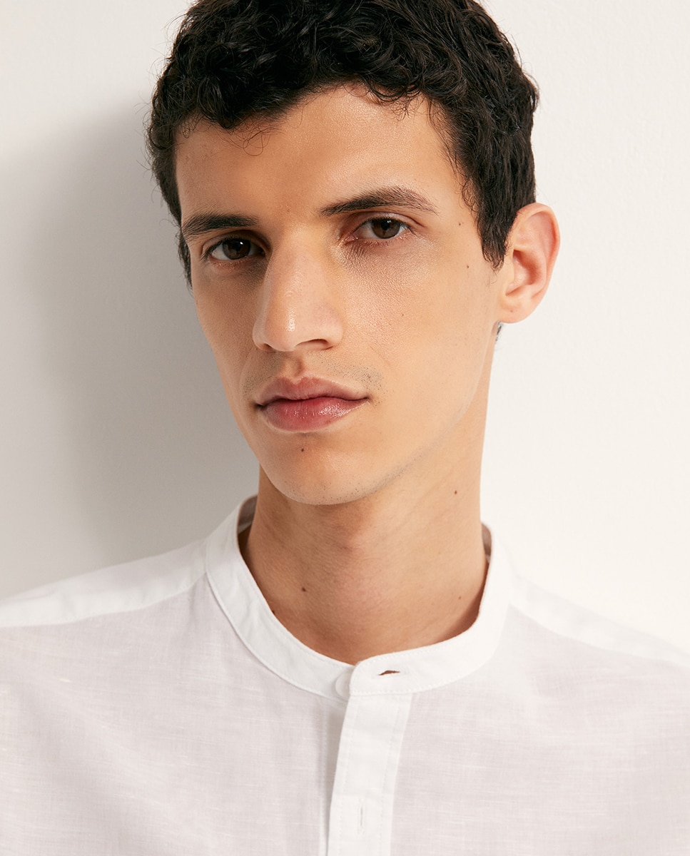 Camisa de Linho com Gola à Padre Branco-4