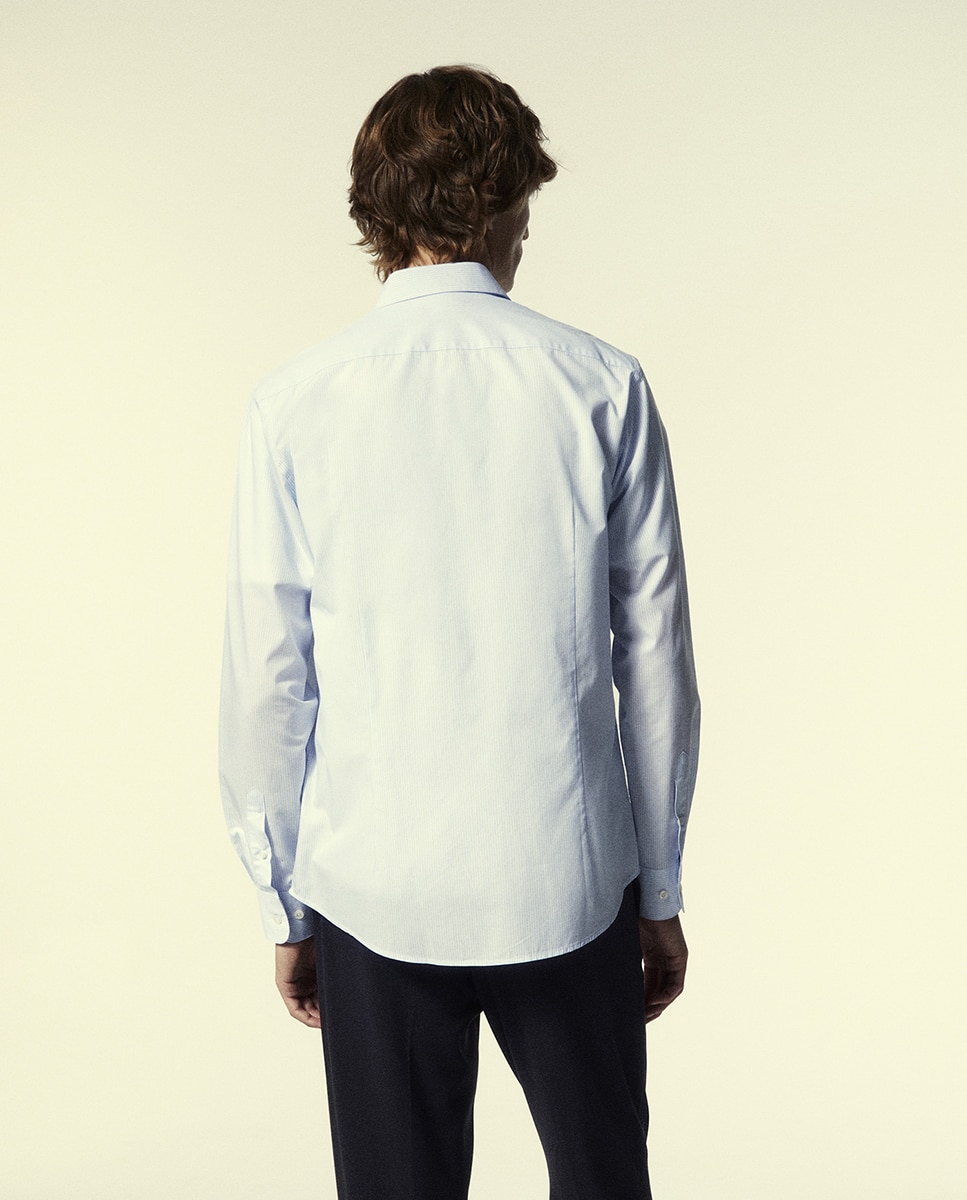 Camisa Slim com Risca Fina 410 Azul Claro-5