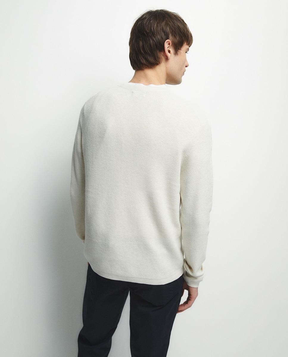 Camisola de Malha com Decote Redondo e Estrutura Cru-4