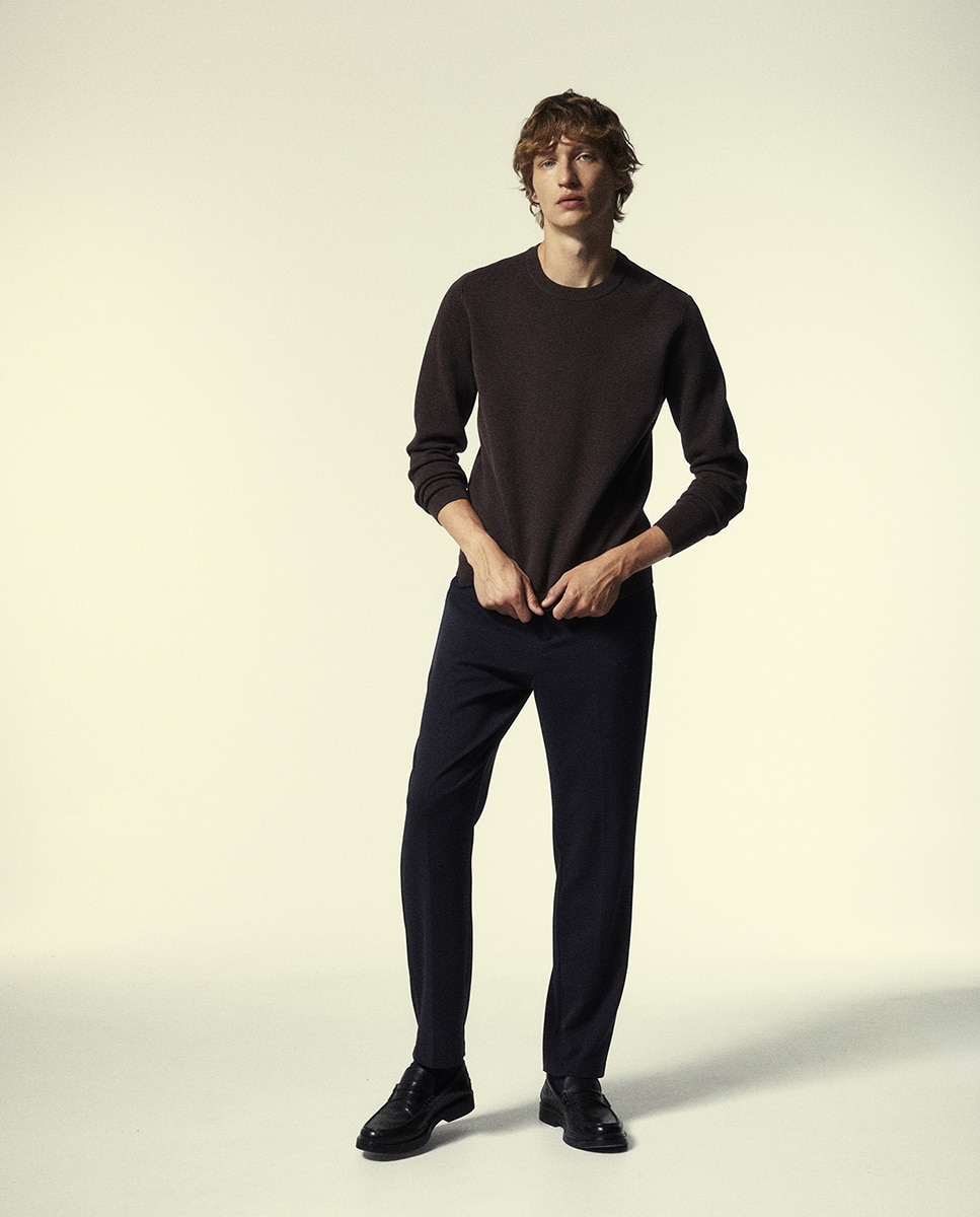 Camisola de Malha com Decote Redondo Castanho-2