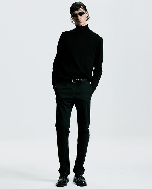 Imagem 0 de Camisola de malha com gola alta