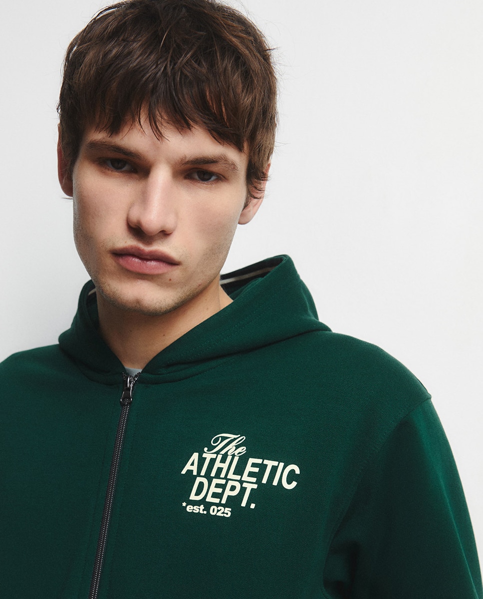 Sweatshirt Aberta com Estampado Verde-escuro-4