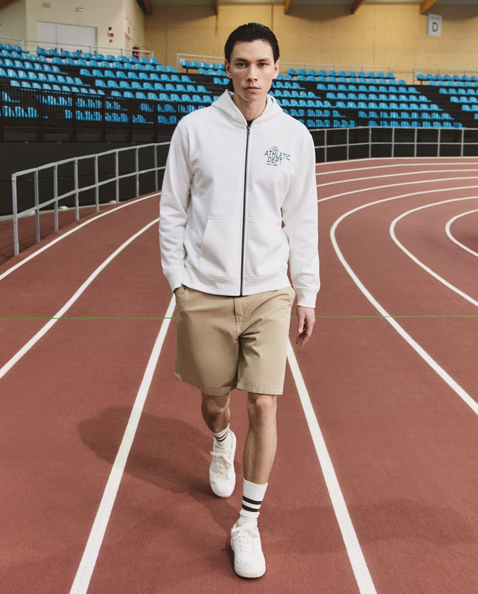 Imagem 0 de Sweatshirt Aberta com Estampado