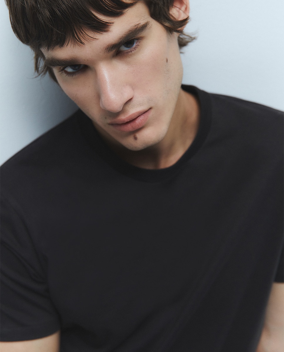 T-shirt lisa Preto-3