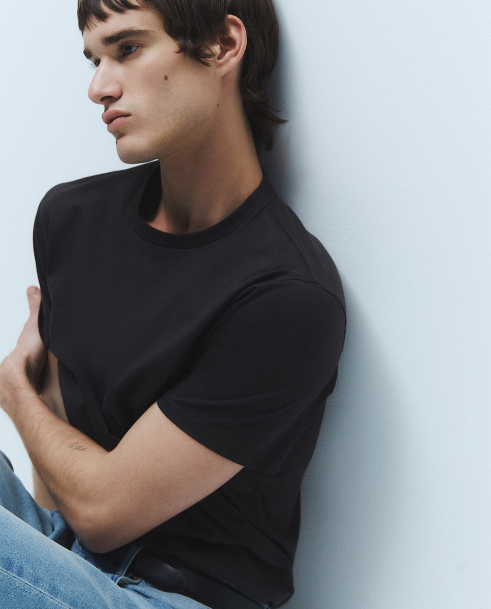 T-shirt lisa Preto-4