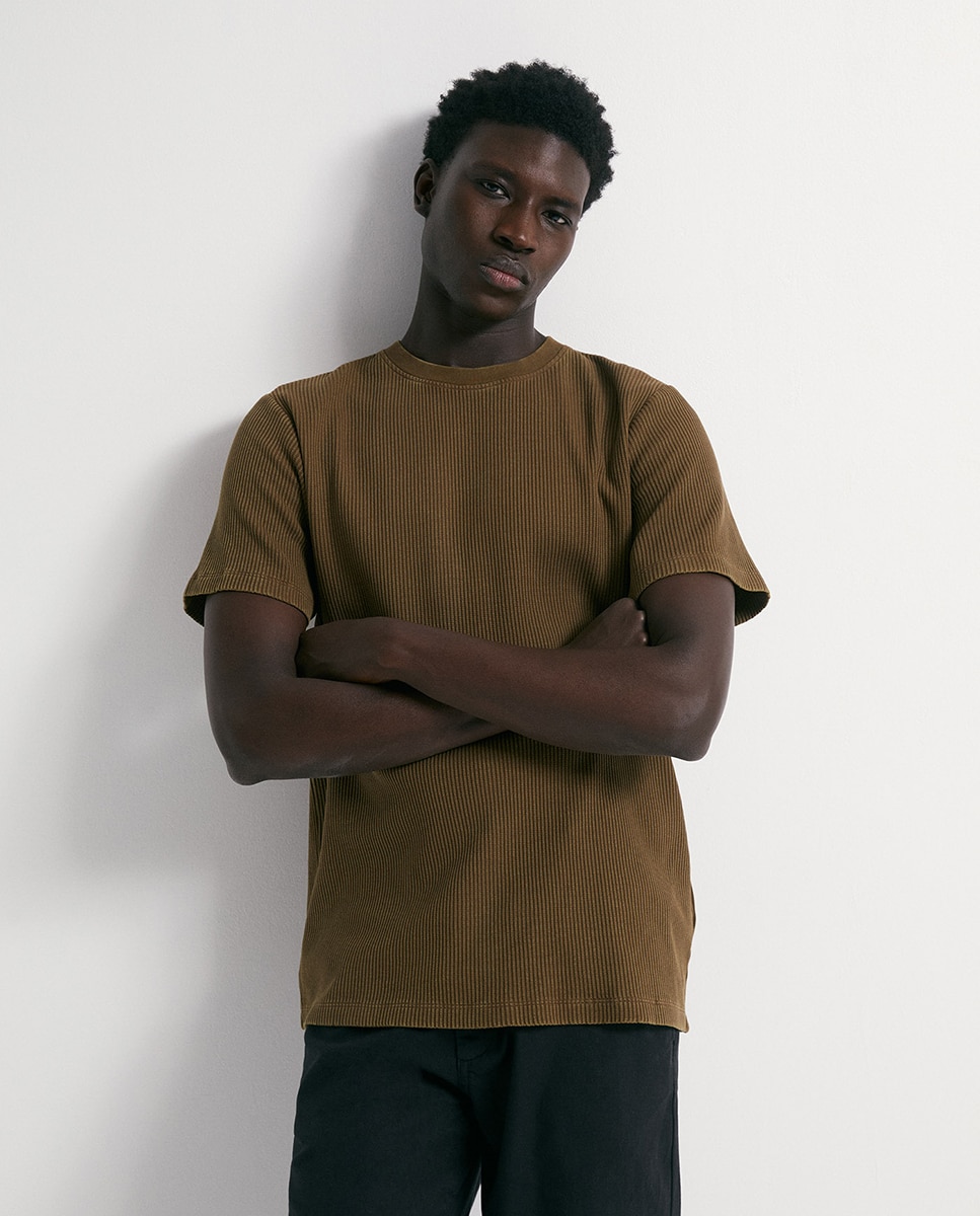 Imagem 0 de T-shirt com Estrutura e Efeito Lavado