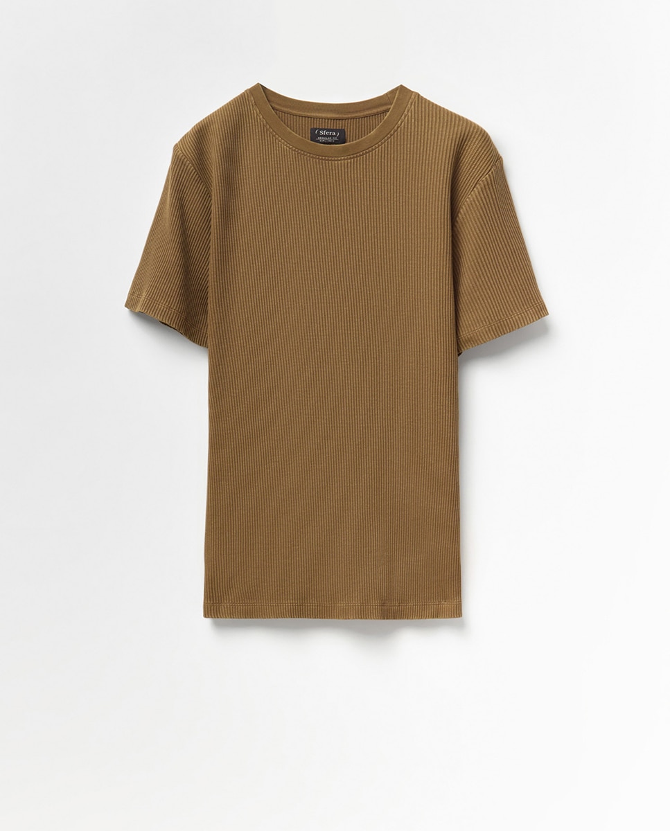 T-shirt com Estrutura e Efeito Lavado Castanho-5