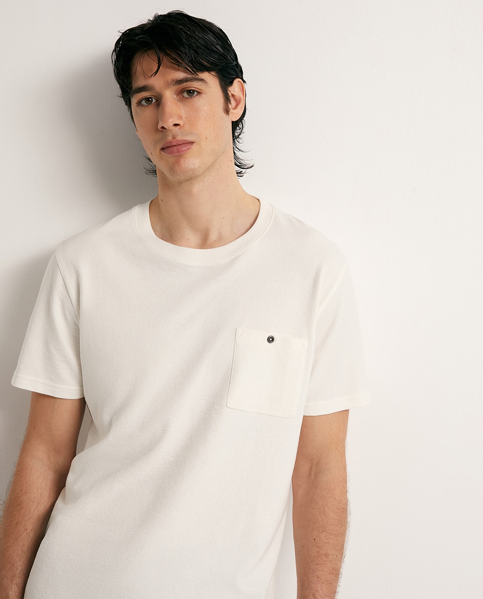 T-shirt Rústica com Bolso Branco-3