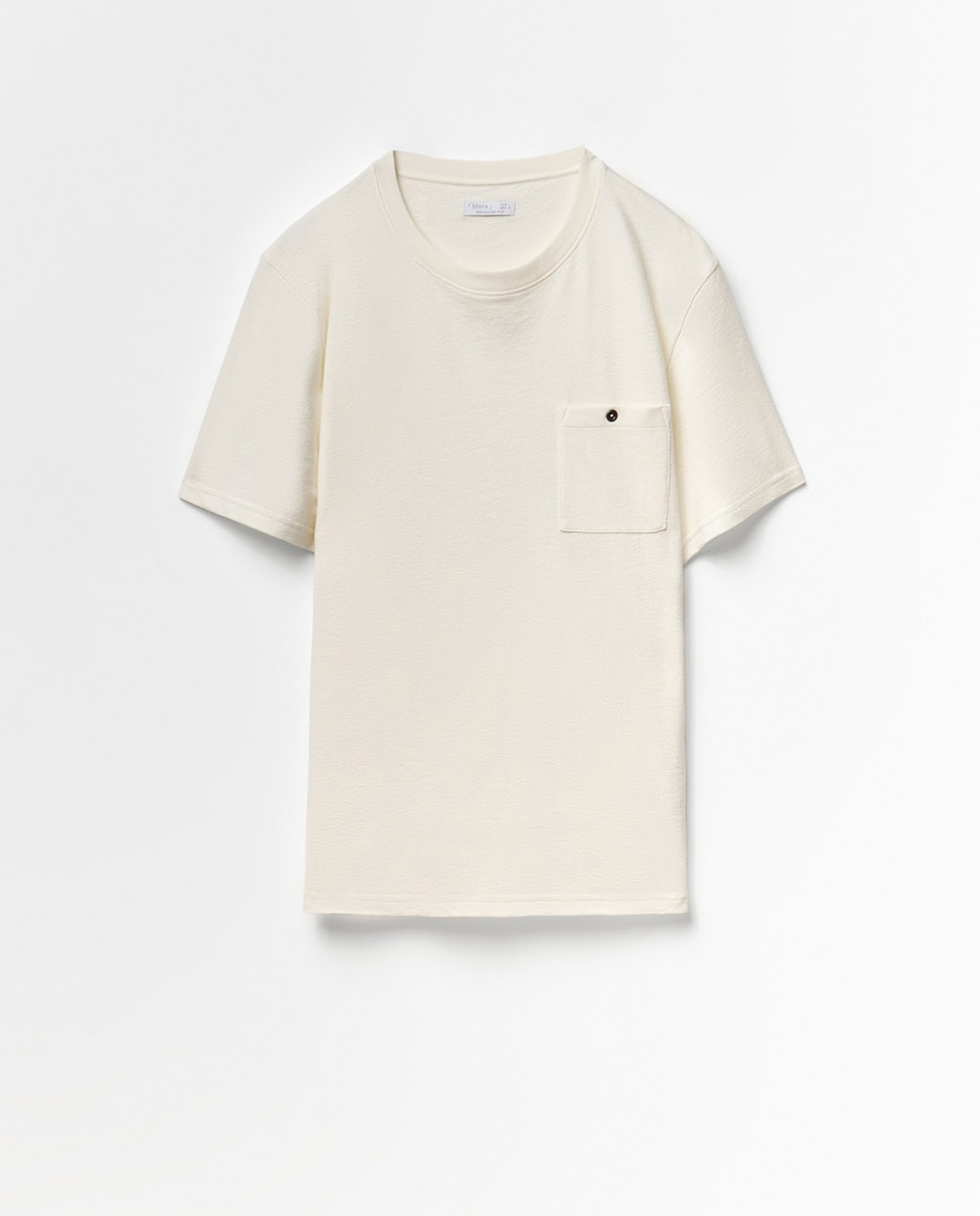 T-shirt Rústica com Bolso Branco-5