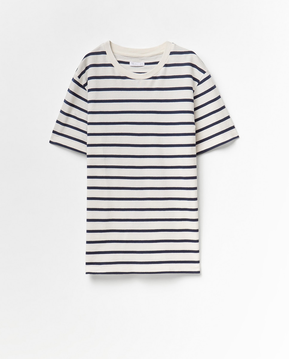 T-shirt às Riscas com Textura Marinho-6