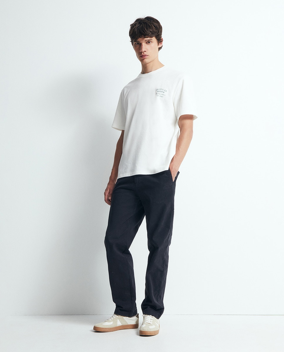 T-shirt com Estampado Gráfico de Mota Branco-2