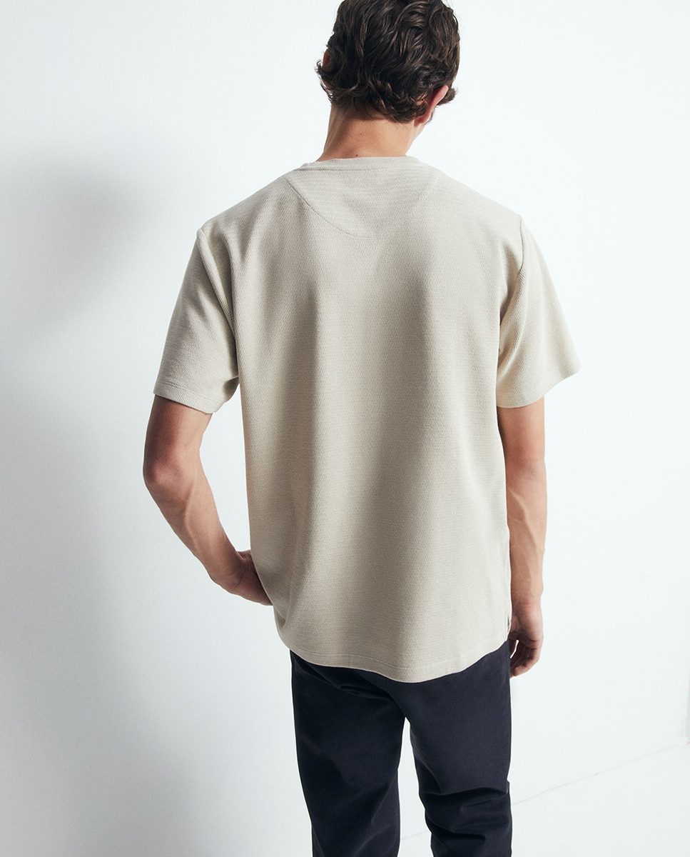 T-shirt com Estrutura Bege-5