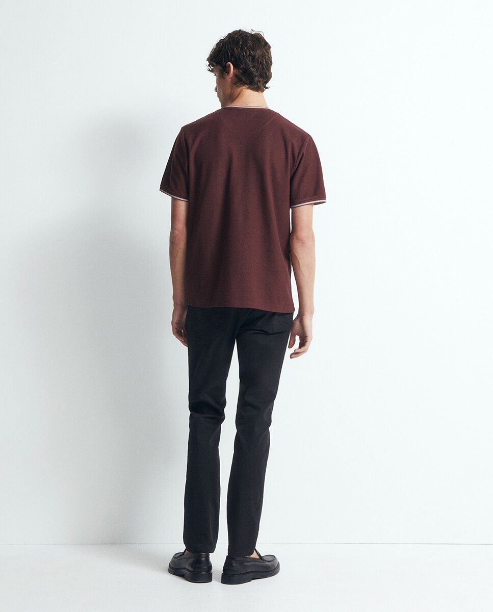 T-shirt com Estrutura Rib Bordeaux-4