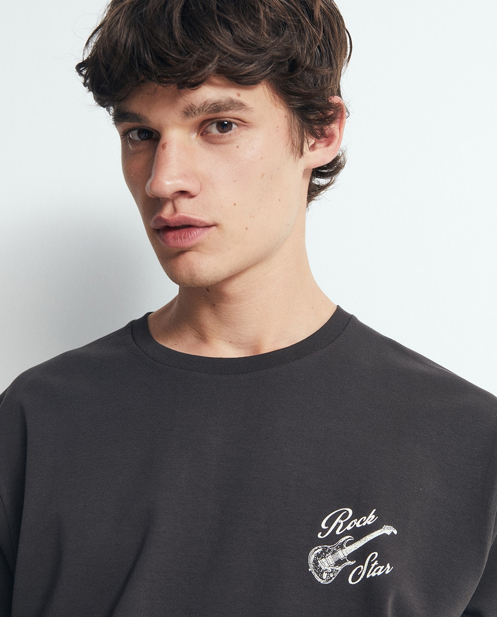 T-shirt com Estampado Gráfico de Guitarra Chumbo-2